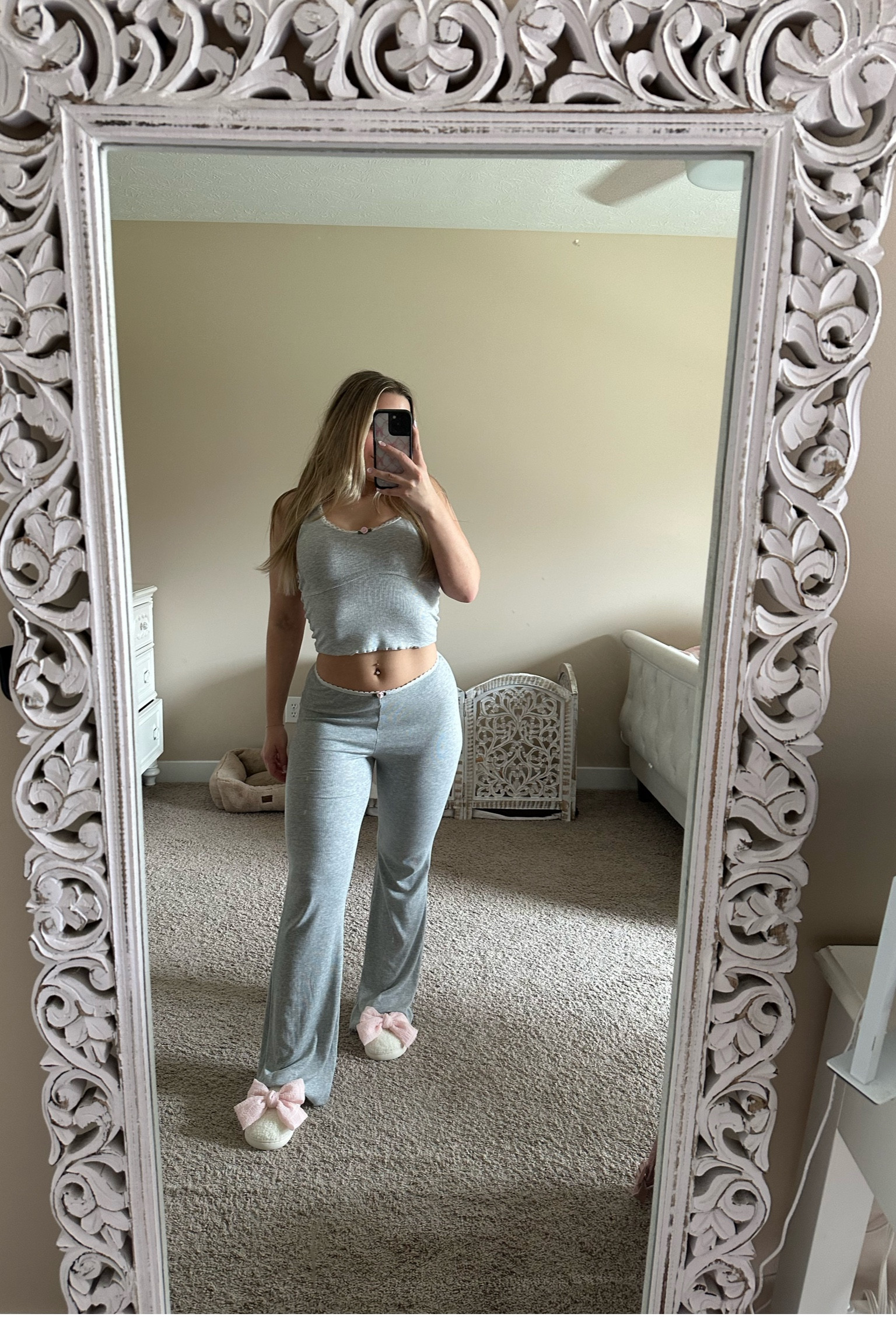 WFH Fit Inspo; 

The comfier the better! 
Shirt: Medium (runs big) 
Pants: Small 
Slippers: Small/5-6 

#wfhoutfit #coquetteset #coquetteinspired #matchingset 

#LTKsalealert #LTKhome