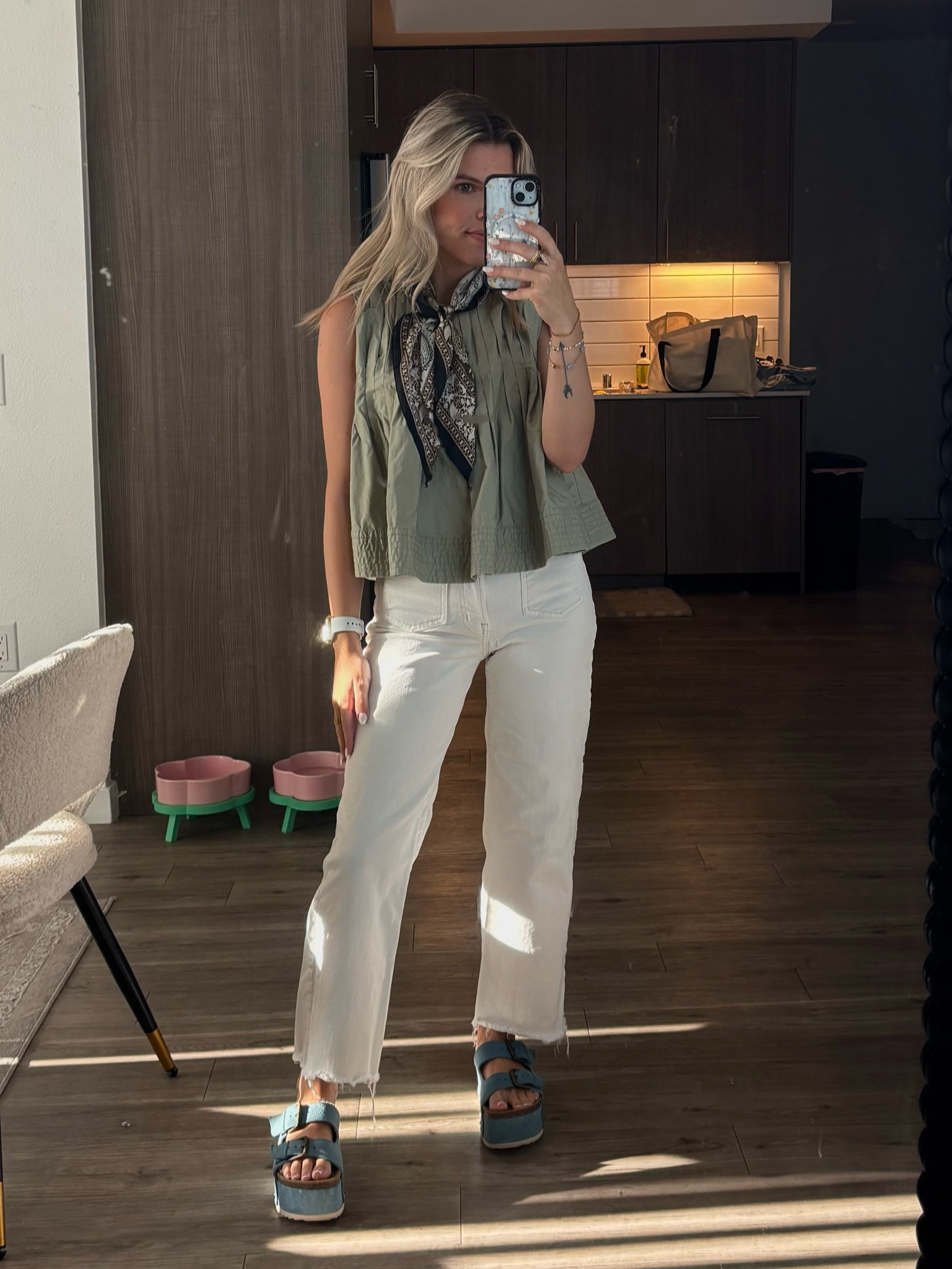 Tank, silk scarf, Madewell jeans, platform shoes 

#LTKShoeCrush #LTKStyleTip #LTKPetite