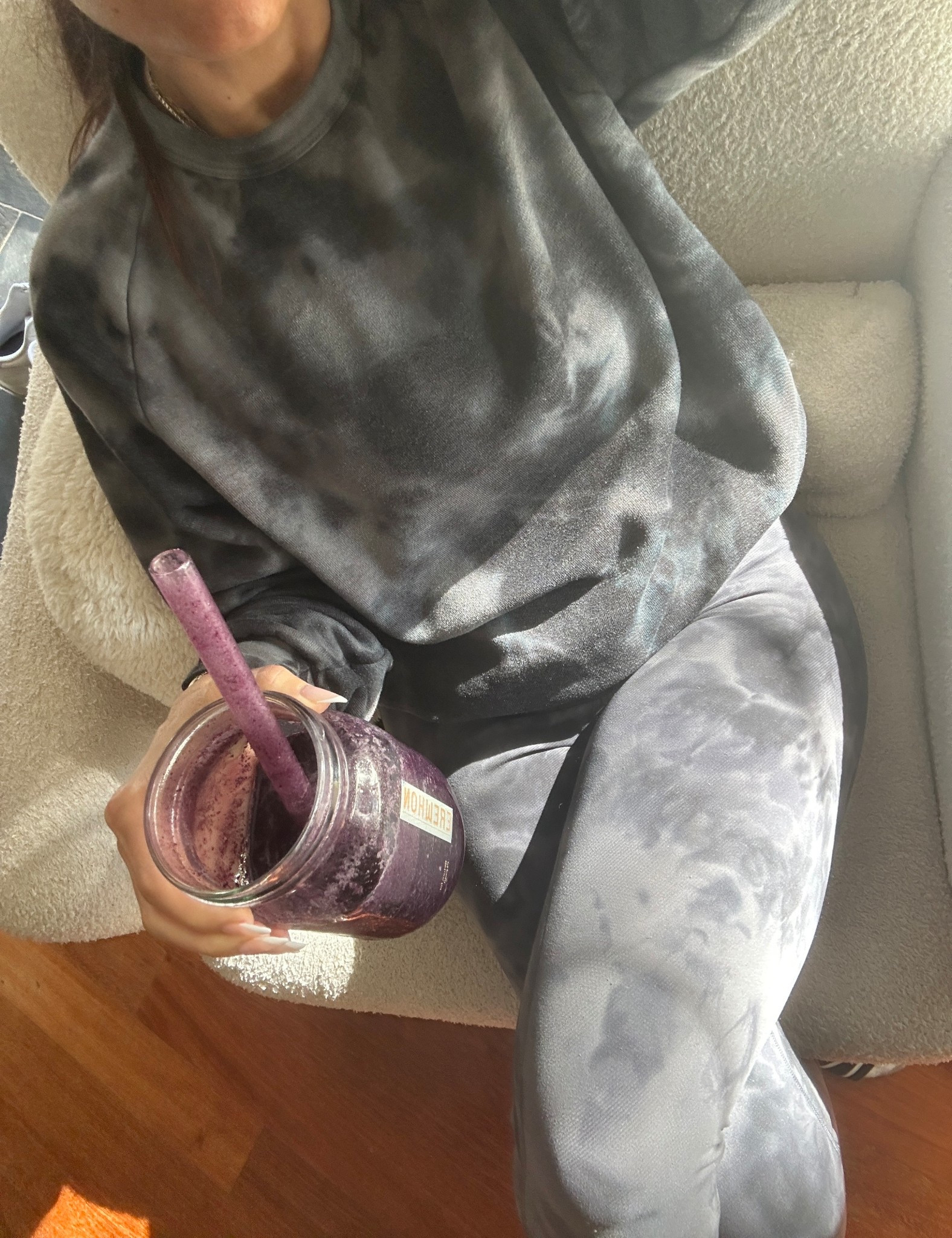 Matchy-matchy for my early Pilates class this morning! Threw this outfit together and ended up getting so many compliments. Leggings are Lululemon, crewneck is Aviator Nation — totally different brands but they somehow just work together. And the best part? Both are on Black Friday sale!

#LTKfitnessgoals #LTKSaleAlert #LTKCyberWeek