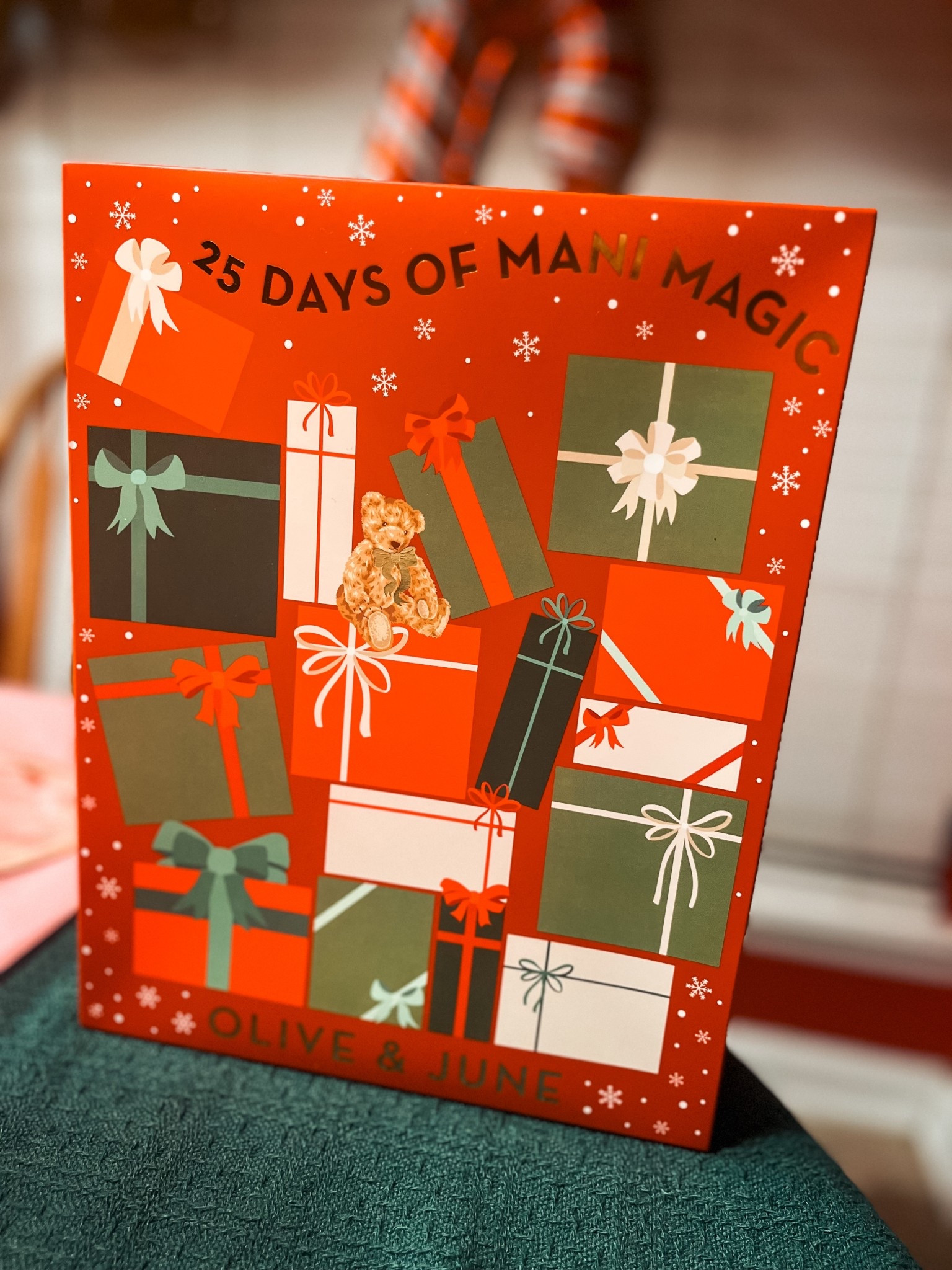 It’s tiiiime for my absolute favorite advent calendar!! i’ve gotten this olive and june nail advent calendar the past 4 years and couldn’t love them more! today is your last chance to get it for 25% off!! 

#LTKGiftGuide #LTKHoliday #LTKCyberWeek