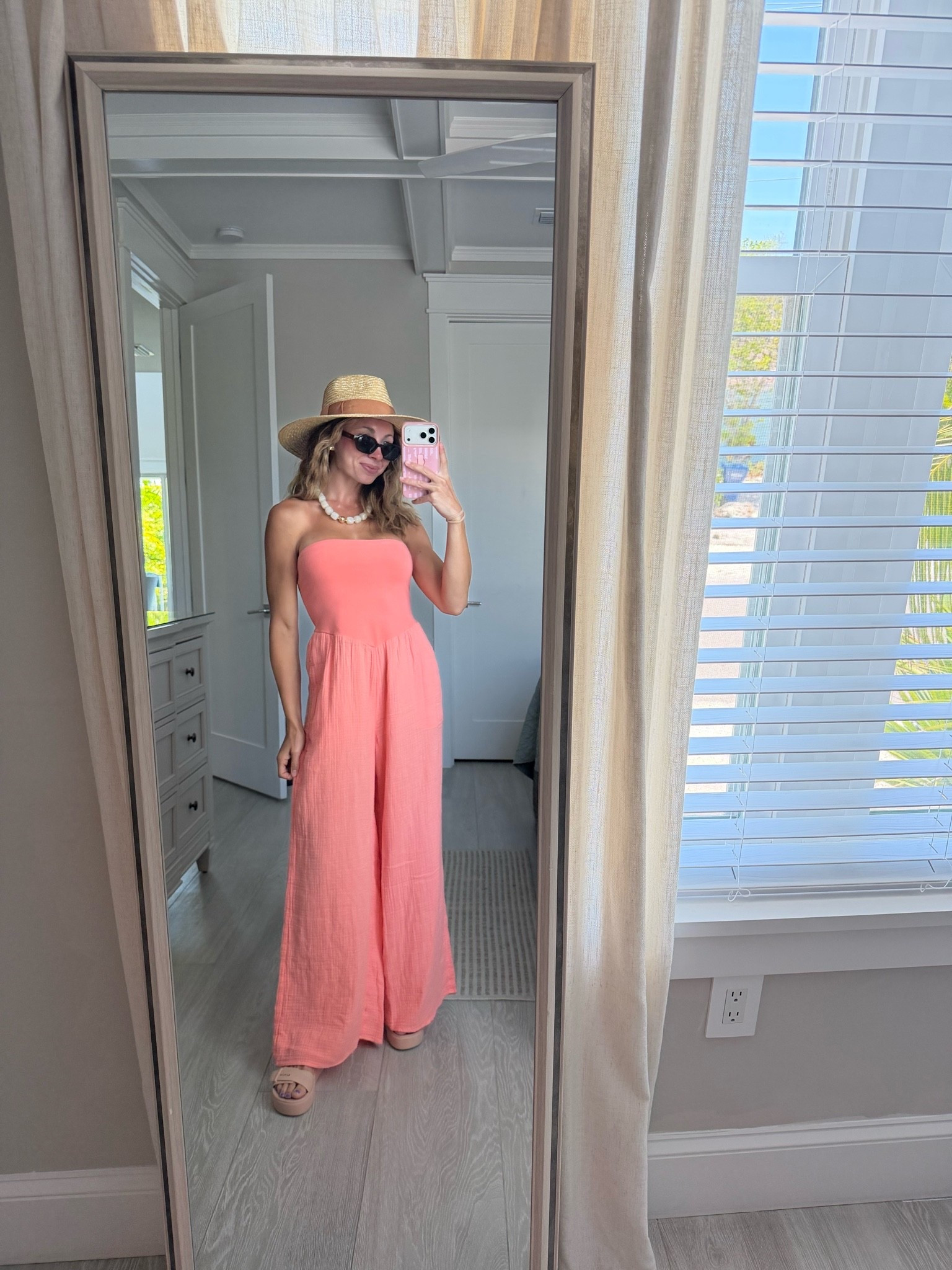 This Aerie jumper is on repeat for beach vacay this summer. Wearing XS. 
#BeachOutfit #SummerOutfit #DateNightOutfit￼