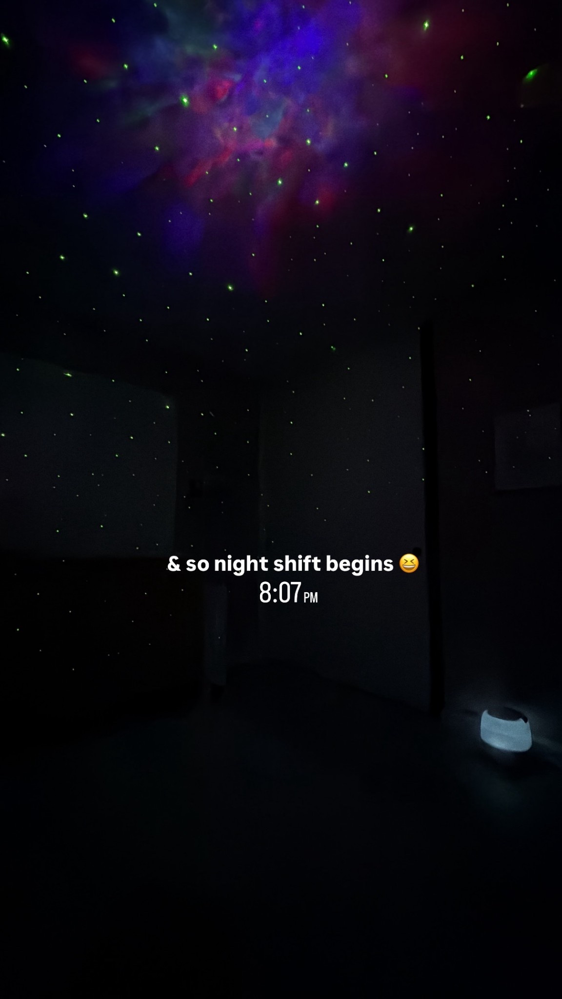 Night light projector baby room 