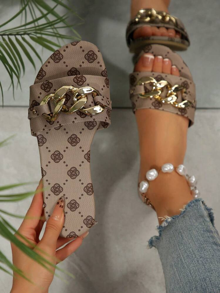 New Women Chain Detail Flat Sandals, Round Toe Comfy Daily Casual Slip On Shoes, Floral Summer Beach Style Low Heel | SHEIN
