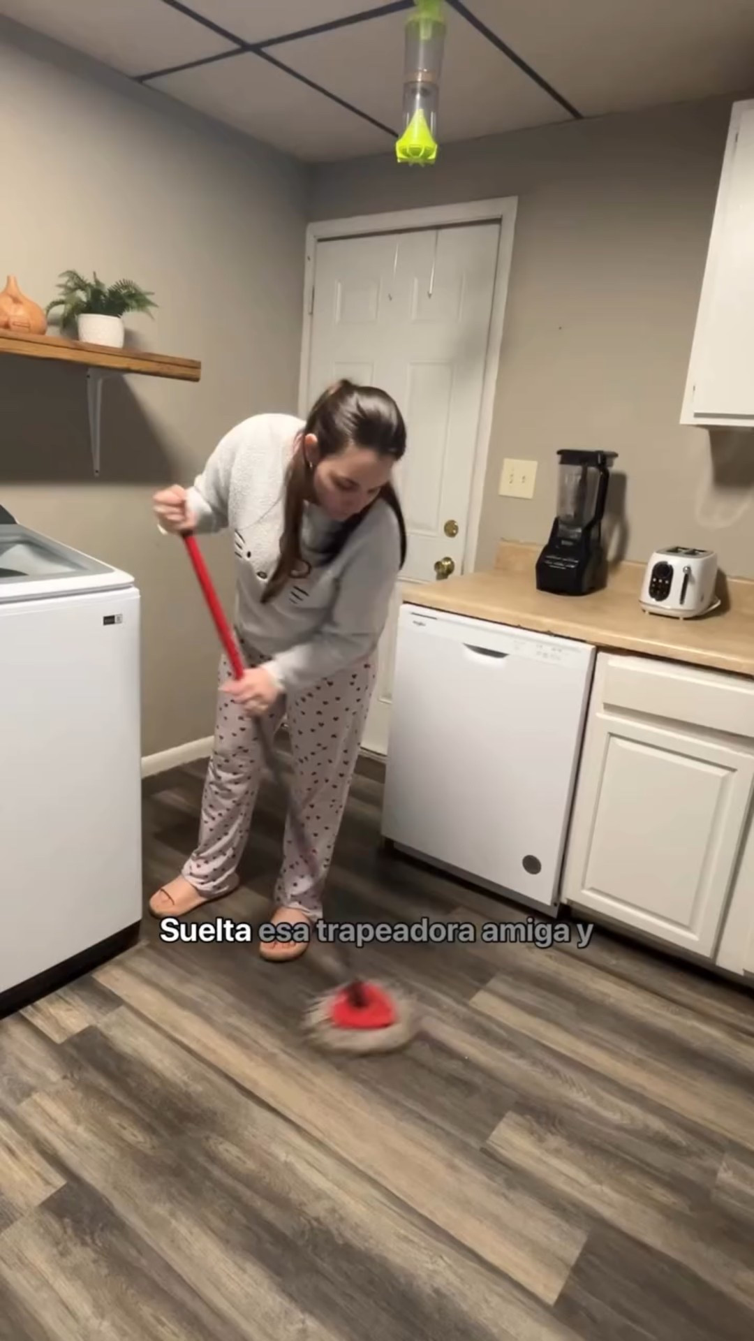 Por $50 menos lee esto…..

Una vez que ingreses a el link que te enviare este mes de junio hay una promoción de $50 menos de esta aspiradora ✨
#wetdryvacuum
#GamedayClean #cleaning #cleanwithtok
#vacuummop #cleantips #limpieza
#cleaning #home #amazonfinds

#LTKHome #LTKStyleTip #LTKFamily