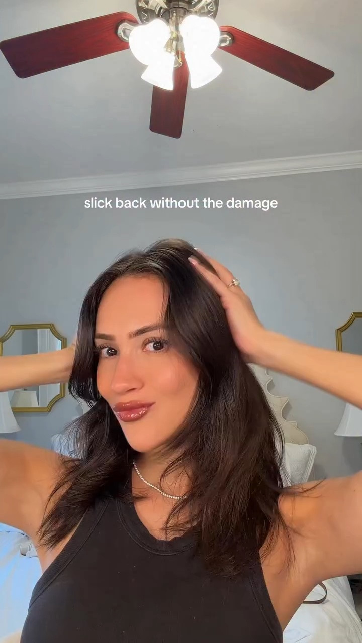 Slick back days double as oiling days @kiehls @daehair @oribe #hairtips #slickback #hairoiling #hairstyles #slickbackhair