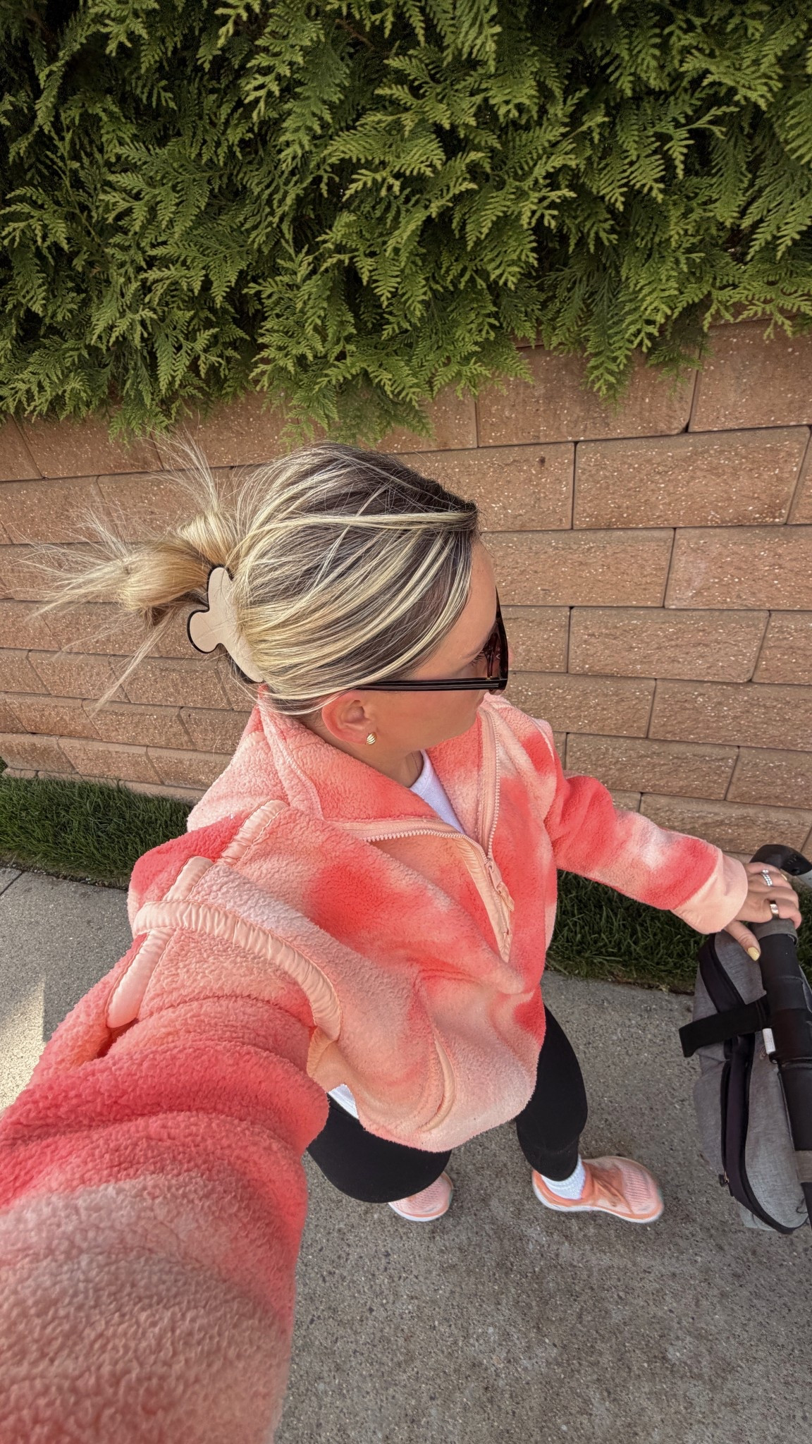 3 mile walk OOTD 

#LTKootd #LTKfitnessgoals #LTKActive