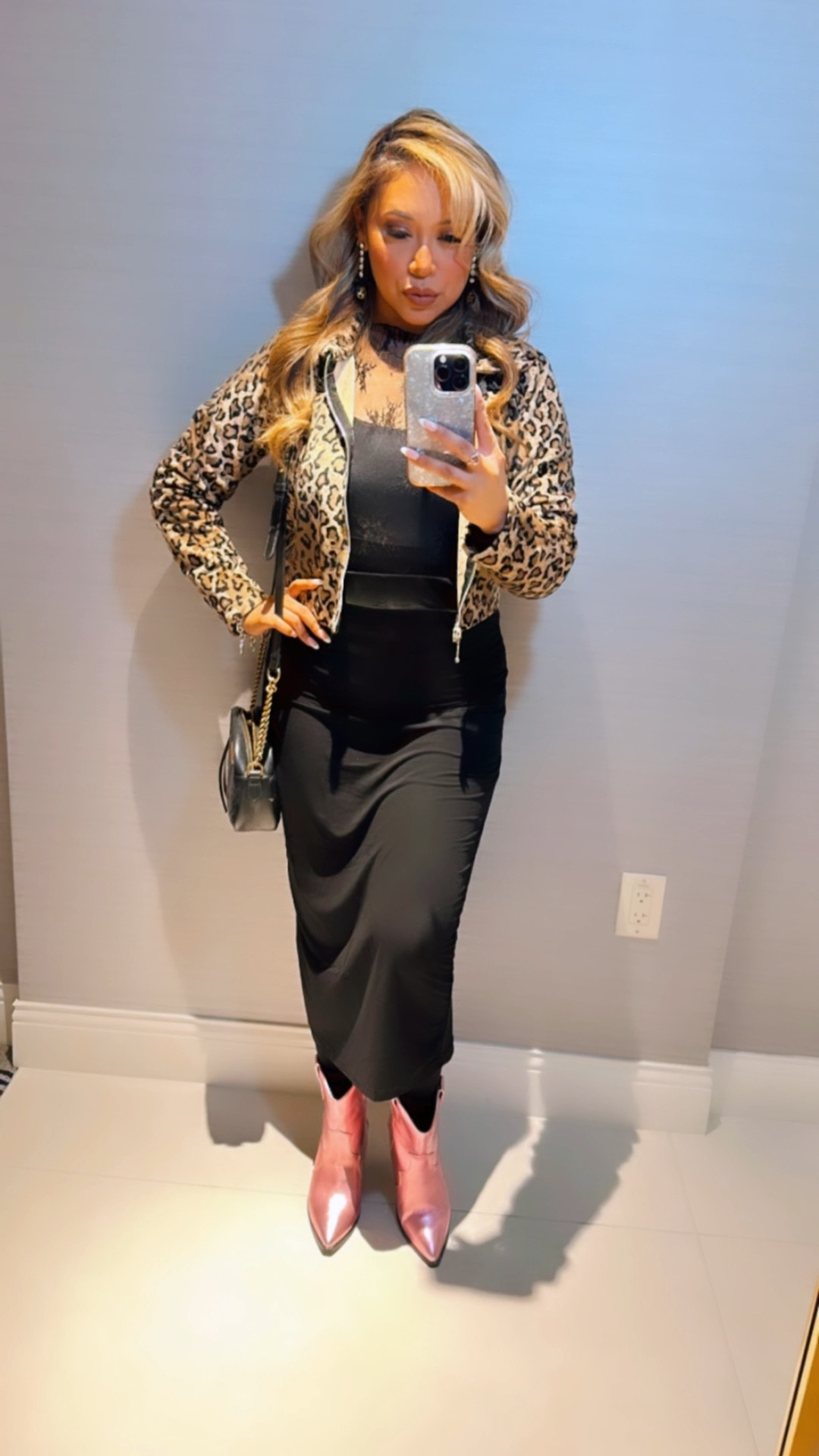 Putting my personal touch on day-to-evening work attire! 💁‍♀️✨ Handpicked these looks to seamlessly transition from the office to after-work fun. Check out my latest LTK for all the outfit inspo! #WorkToPlay #DayToEvening #FashionInspo

#LTKworkwear #LTKstyletip #LTKbeauty