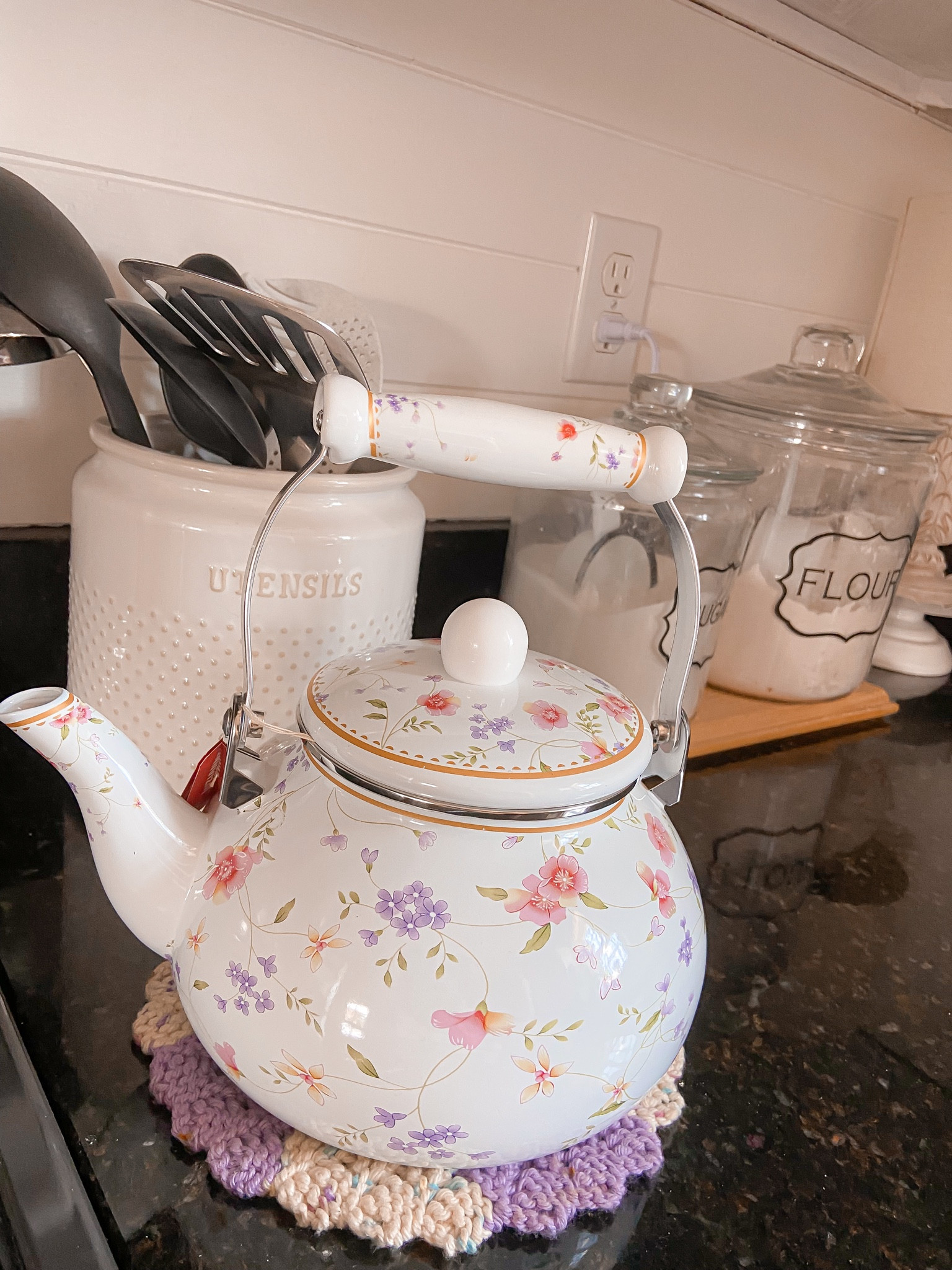 Vintage style teapot from Amazon 

#LTKfamily #LTKhome