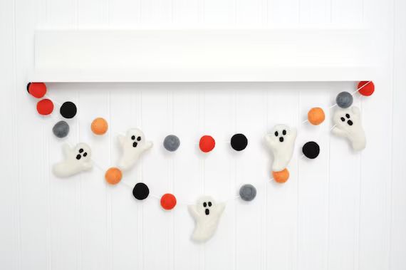 Halloween Decoration  Felt Ghosts  Felt Ball Garland  Fall - Etsy | Etsy (US)