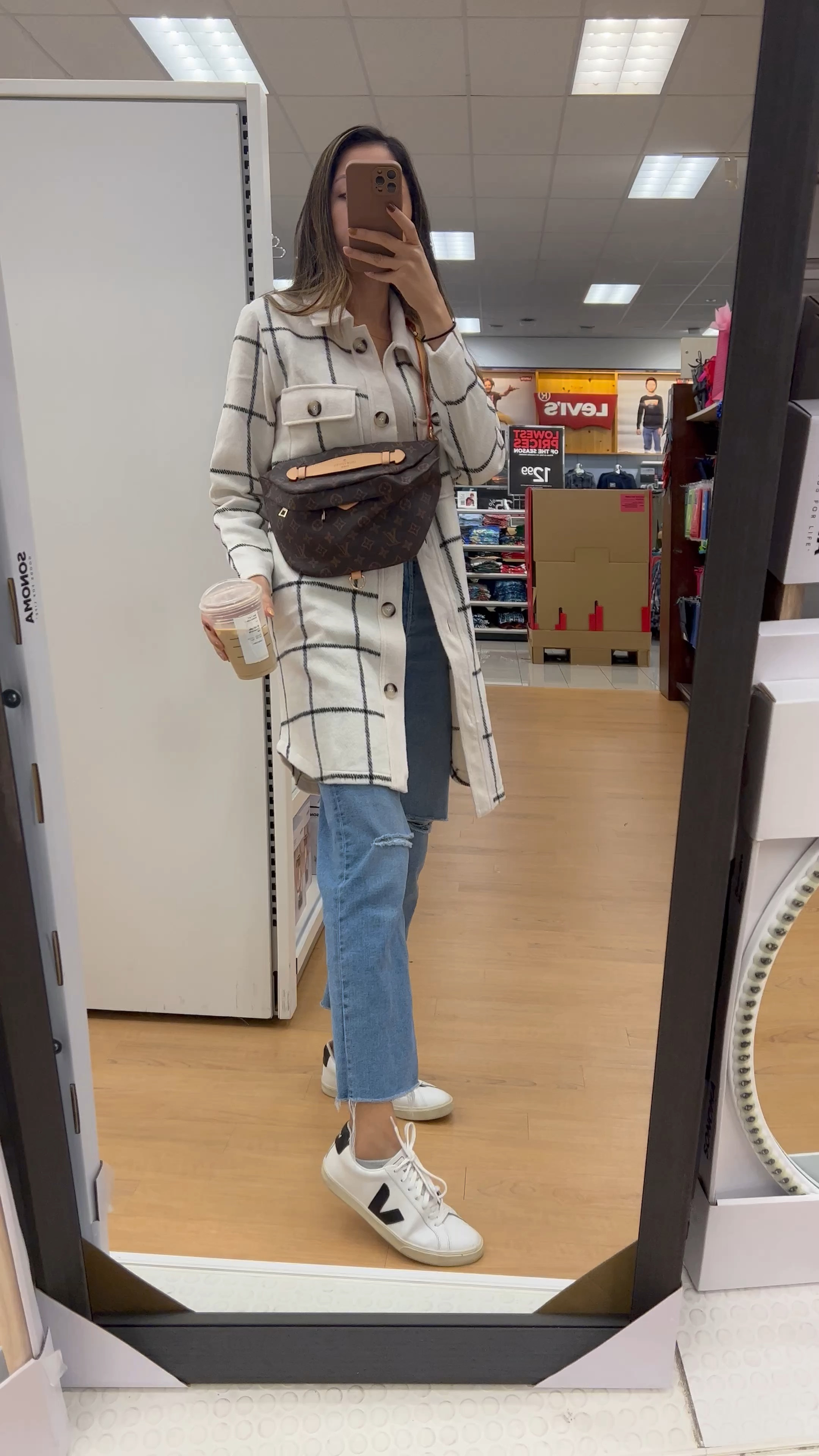 Veja sneakers fall casual outfit. 


Shoe crush. OOTD. Levi’s jeans. Bum bag LV  

#LTKshoecrush #LTKstyletip #LTKSeasonal