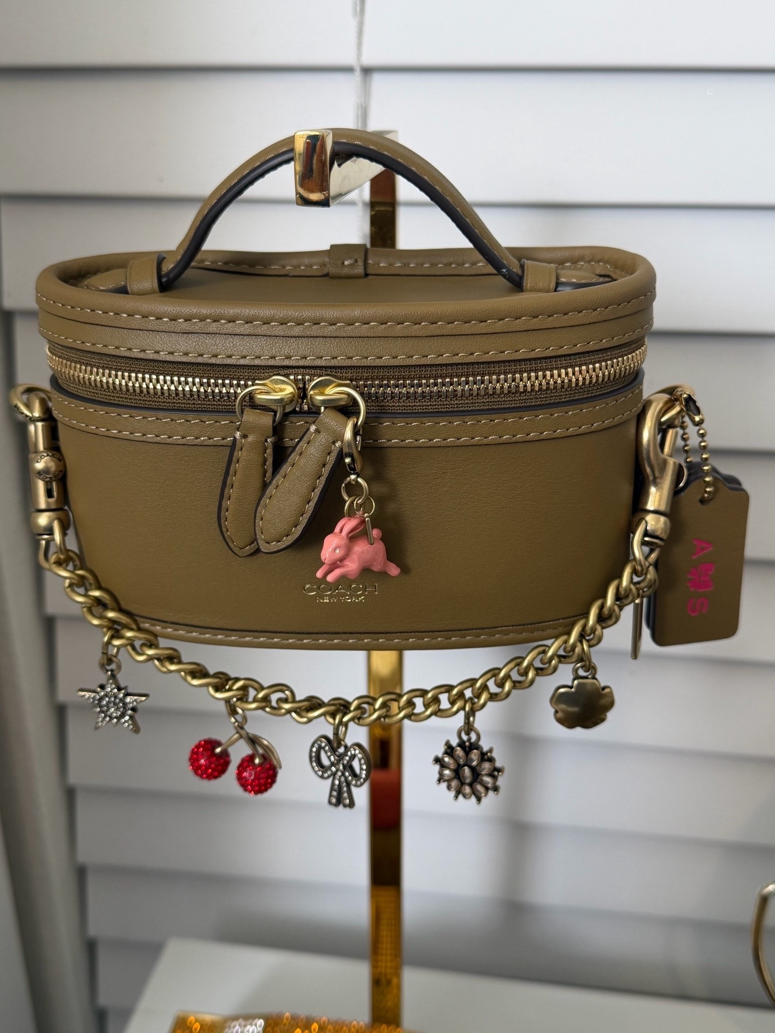 New bag to the collection…

#LTKSeasonal