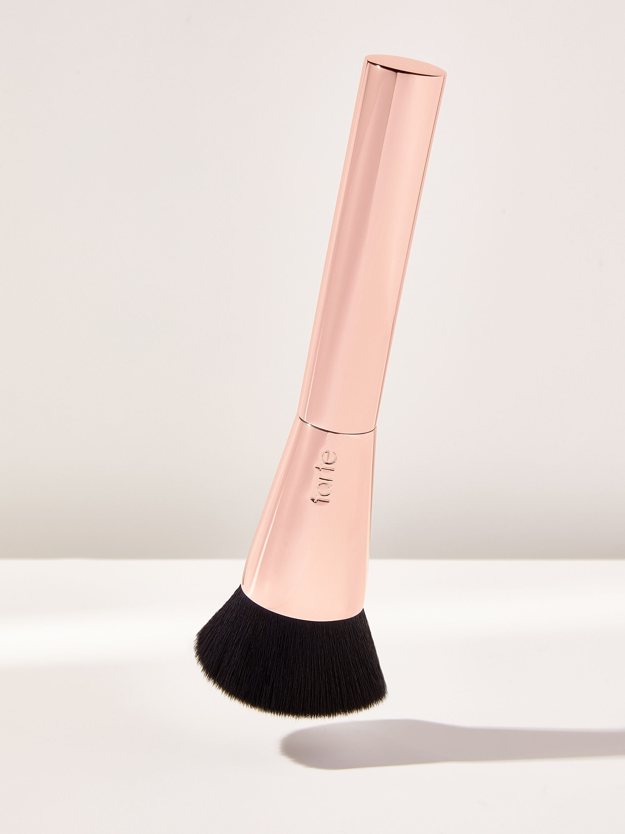 blurring foundation brush | tarte cosmetics (Global)