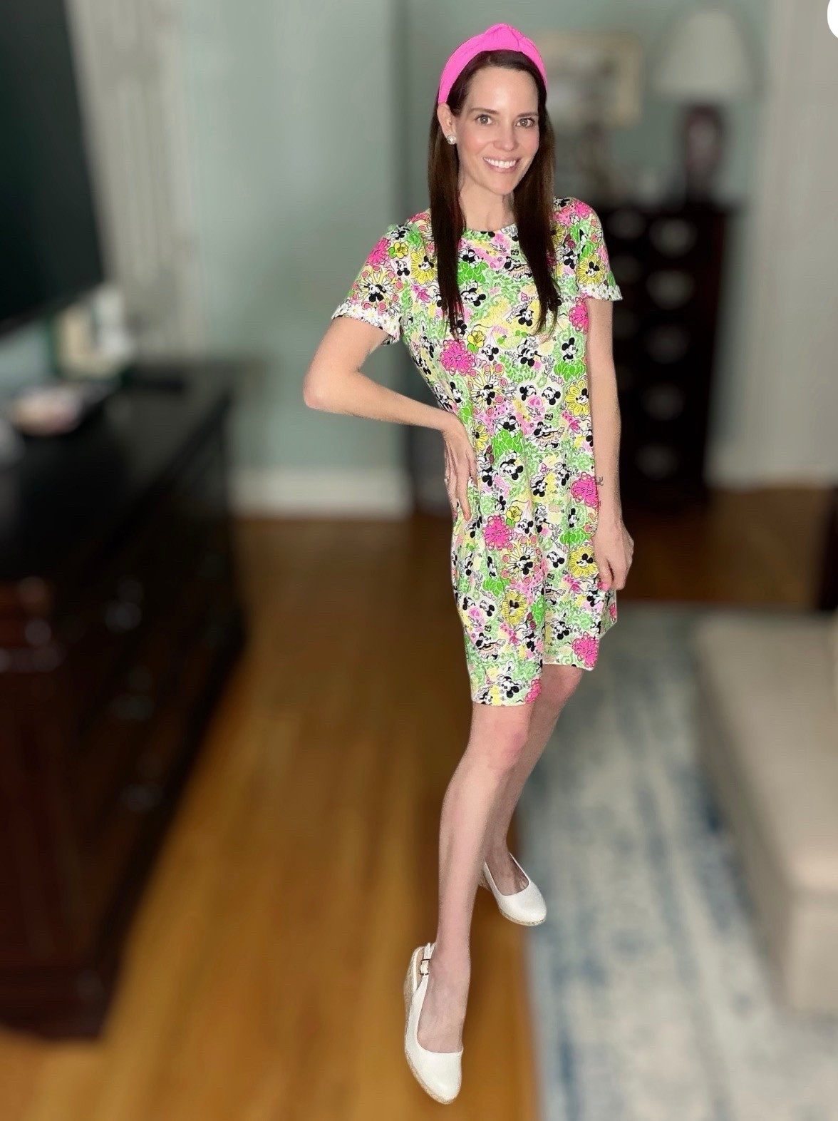 Disney x Lilly Pulitzer Cody Dress 💗🌸 Spring Statement Look


The sweetest throwback print is back and I am obsessed 💗🌼 This Disney x Lilly Pulitzer Cody Short Sleeve Dress is such a fun nod to the iconic 1975 archive print — bright pinks, happy greens, and the cutest classic character details woven throughout. It’s playful, feminine, and perfect for spring break, resort days, or a sunny brunch.

I styled it with a bold pink headband and neutral espadrille wedges to let the print shine ✨ It’s one of those effortless one-and-done dresses that instantly makes you feel put together.

If you love colorful spring dresses, preppy feminine style, or limited edition Disney collaborations, this one is such a standout 💕🌿

Disney Lilly Pulitzer dress, Cody short sleeve dress, spring break outfit, colorful resort wear, pink and green dress, Disney collaboration outfit, preppy spring style, statement print dress

#LTKmomlife #LTKKids #LTKOver40

#LTKPetite #LTKstorytime #LTKdayinmylife

#LTKTravel #LTKootd #LTKOver40