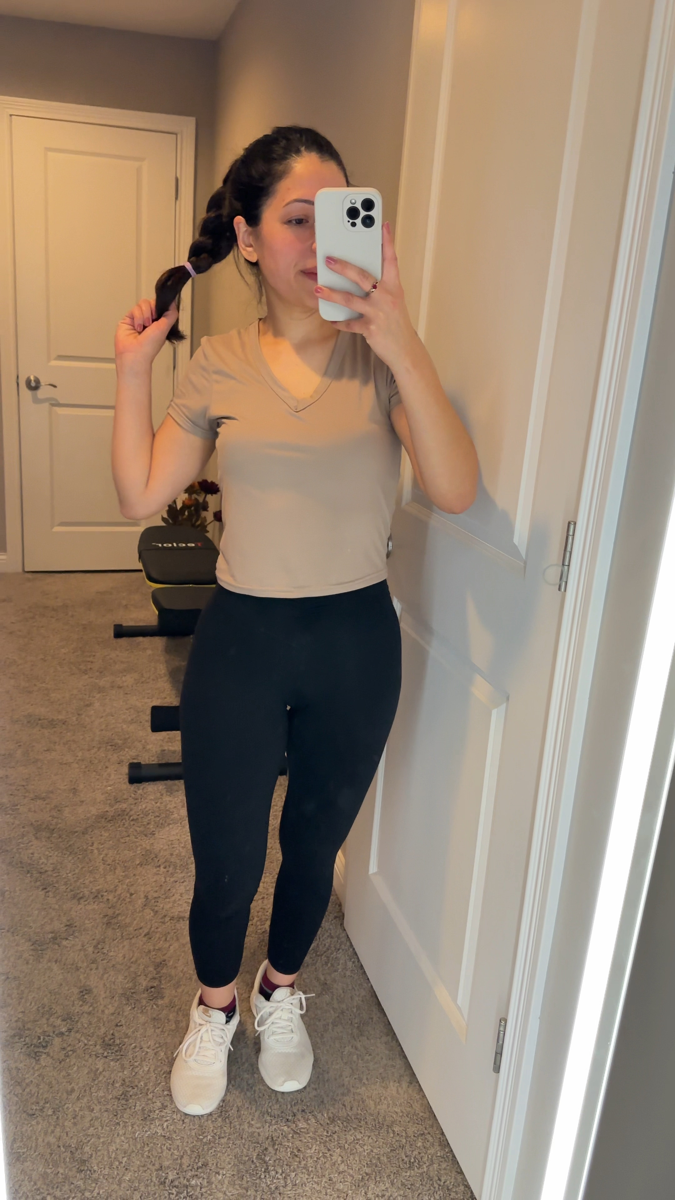 Legs for days. Check out my favorite leggings from Aerie. They are incredibly comfortable

#LTKfitness #LTKActive