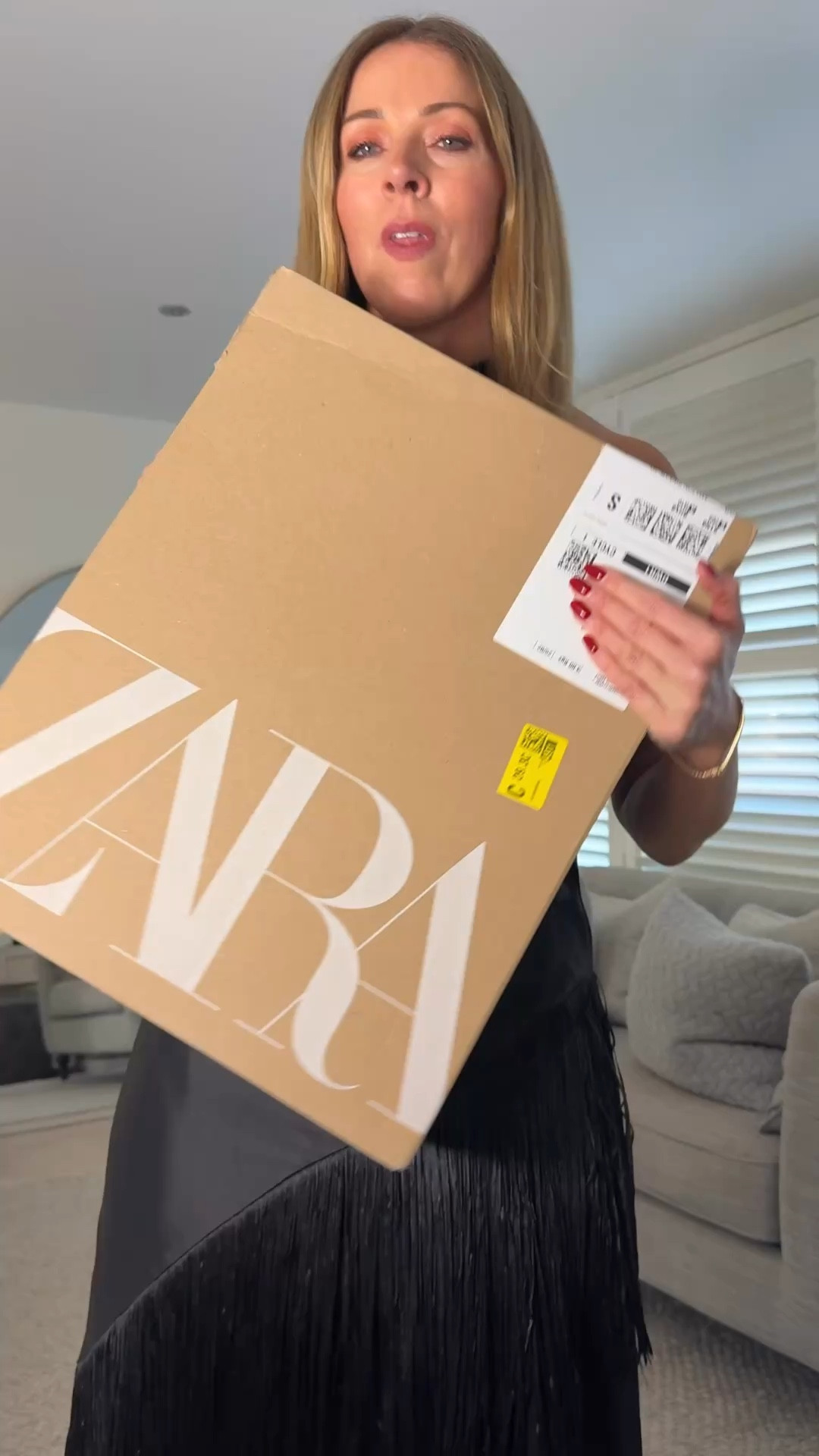 Zara new in 

Black barrel trousers, spring looks, spring tips, tassel tops, nice top, 

#LTKSeasonal #LTKMidsize