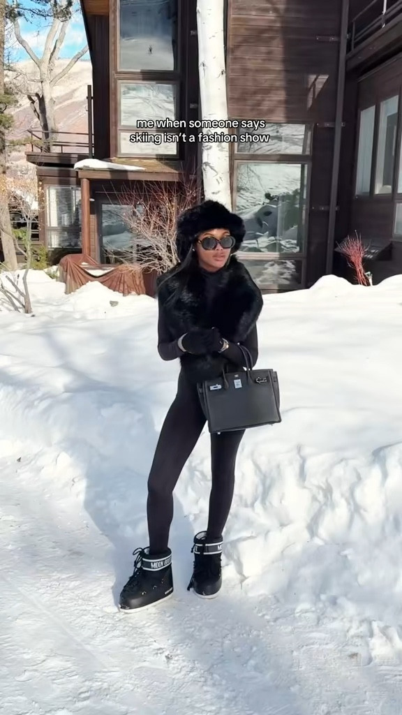 Après-ski outfit in Aspen 🖤❄️

#LTKSeasonal #LTKFindsUnder100 #LTKTravel