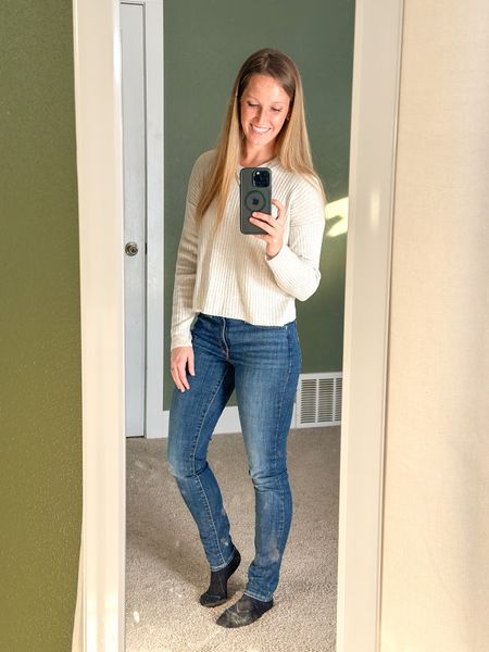 Casual Thanksgiving outfit, cozy fall outfit, family photo outfit for mom - Levi jeans, Madewell sweater, booties.
#LTKfashion #LTKwomens #LTKstyle

#LTKSeasonal #LTKstyletip #LTKunder50