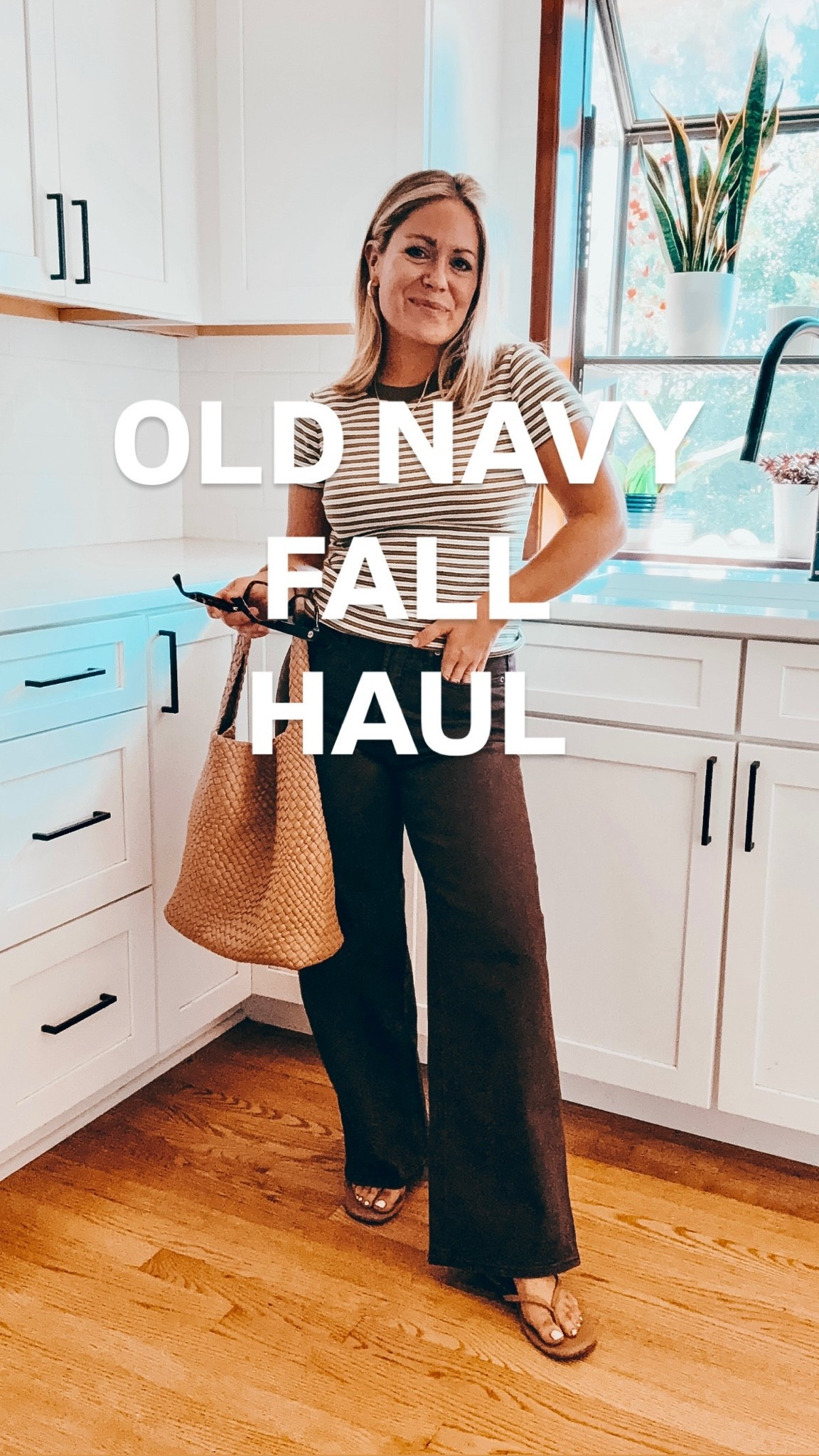 Old Navy Fall Haul - 40% off everything!

Sizing info:
-mid rise utility pants: S petite
-striped snug tee: S
-chocolate brown jeans: 4 short
-brown cotton sweater: XS petite (runs big)
-teal puff sleeve sweatshirt: S petite 
-waffle knit tee: S
-pointelle polo: S

#LTKPetite #LTKSaleAlert #LTKootd