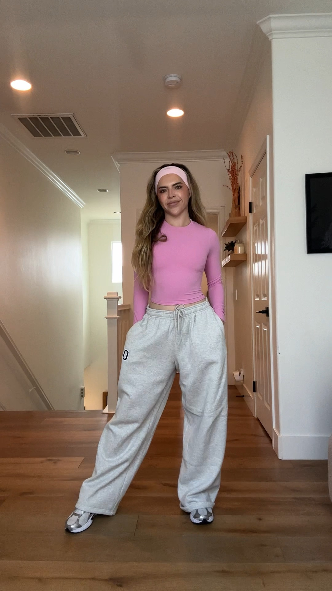 POV: you want comfy & a pop of color 🩷