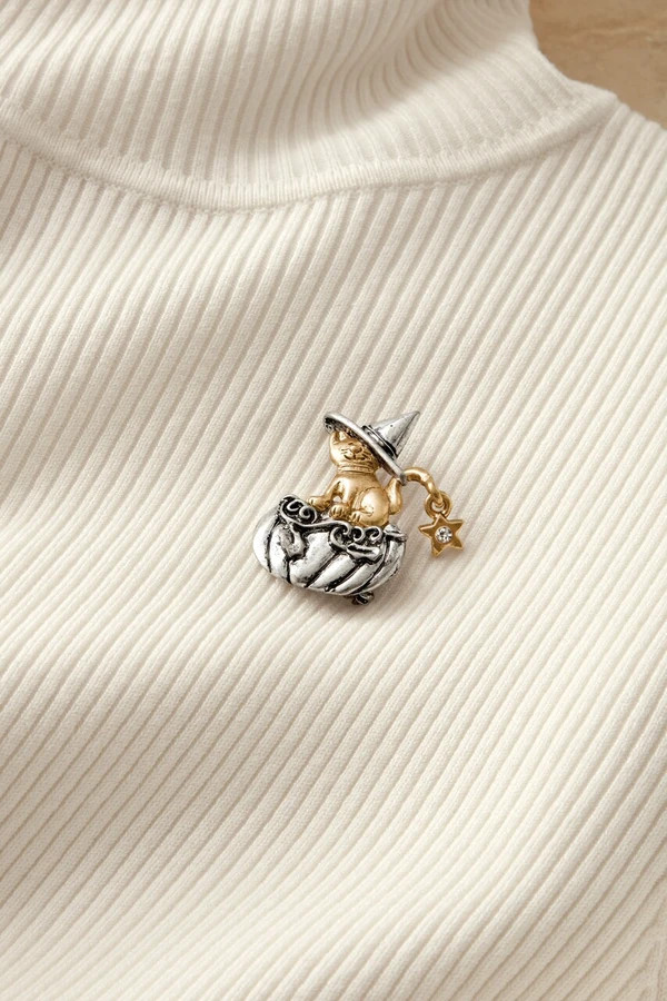 Cat With a Hat Pin | Coldwater Creek