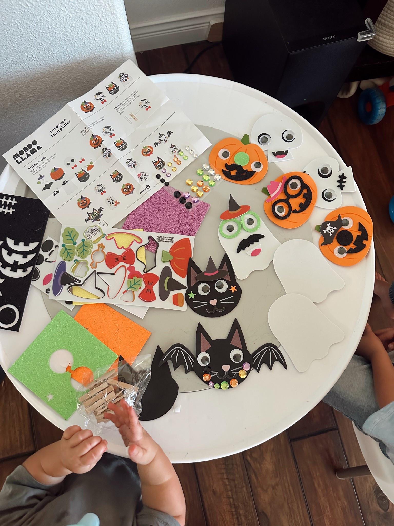 Halloween Craft Kit 👻 🎃 


Kids craft, toddler craft, Halloween arts & crafts, Halloween activity

#LTKFamily #LTKHalloween #LTKKids
