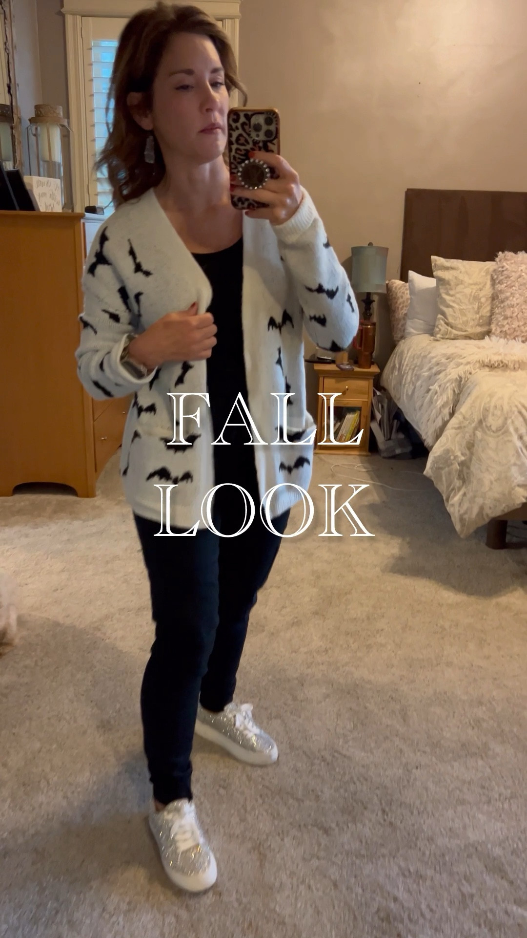 🦇 Fall Look 🖤
Wearing an extra small cardigan and XS pants 

Crazy Busy Mama 

#LTKStyleTip #LTKFindsUnder50 #LTKVideo