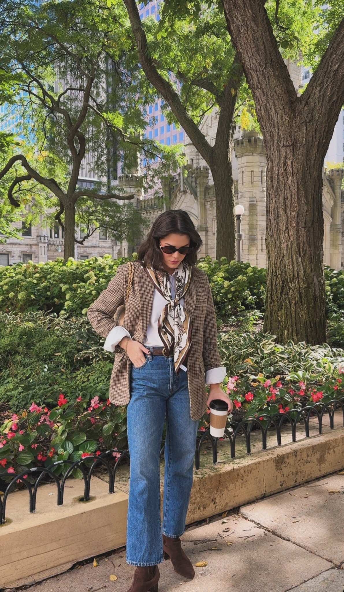 Chicago OOTD 🤎🍂🔗 #LTKStyle #LTKFall #LTKShopMyLook #FallOOTD #FallFashion #FallStyle #ClassyOutfit #ChicStyle #TimelessStyle #NeutralOutfit #AutumnVibes #CozyChic #StyleInspo #OOTD #LTKWomen


#LTKStyleTip #LTKSeasonal