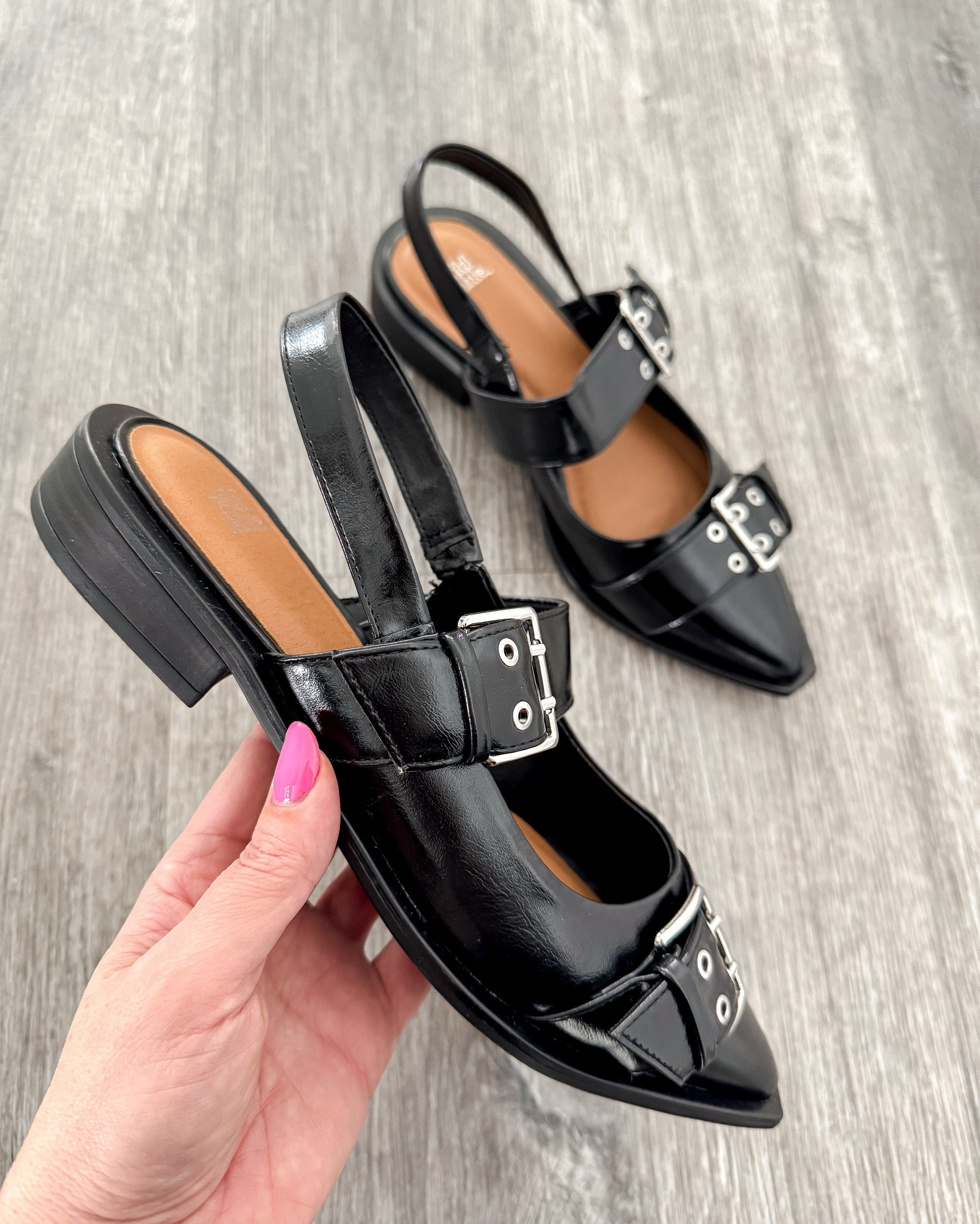 I am absolutely obsessed with the buckle detailing and square pointed toe on these flats! They are so fun to style and elevate any outfit. 

Flats • Buckle Flats • Black Flats • Women’s Shoes • Aesthetic • Double Buckle Slingback 

#LTKShoeCrush #LTKStyleTip #LTKMostLoved