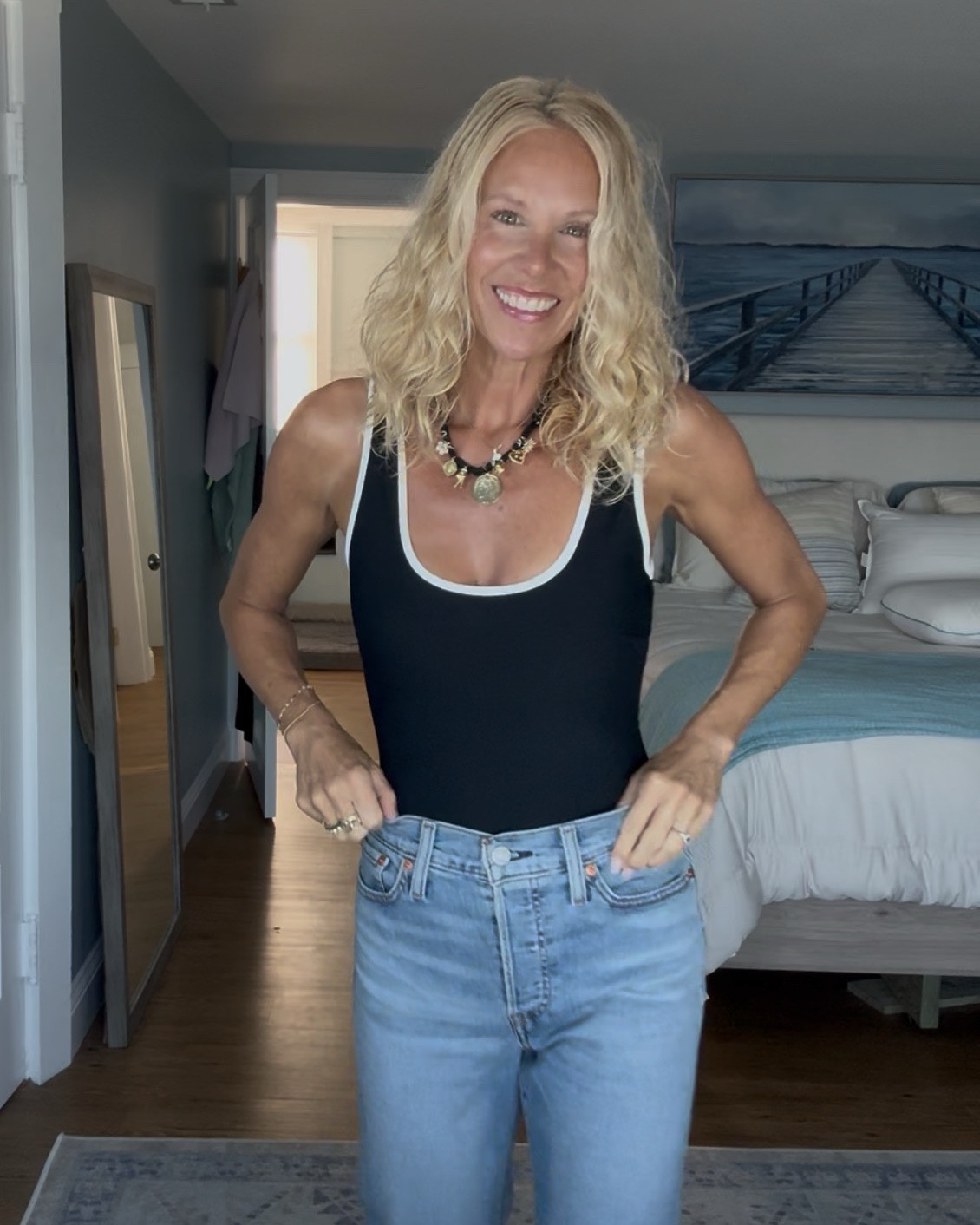 Two of my favorites are back in stock!!!
Black bodysuit - size xs
Blue cowboy boots - TTS
 

#LTKFestival #LTKSaleAlert