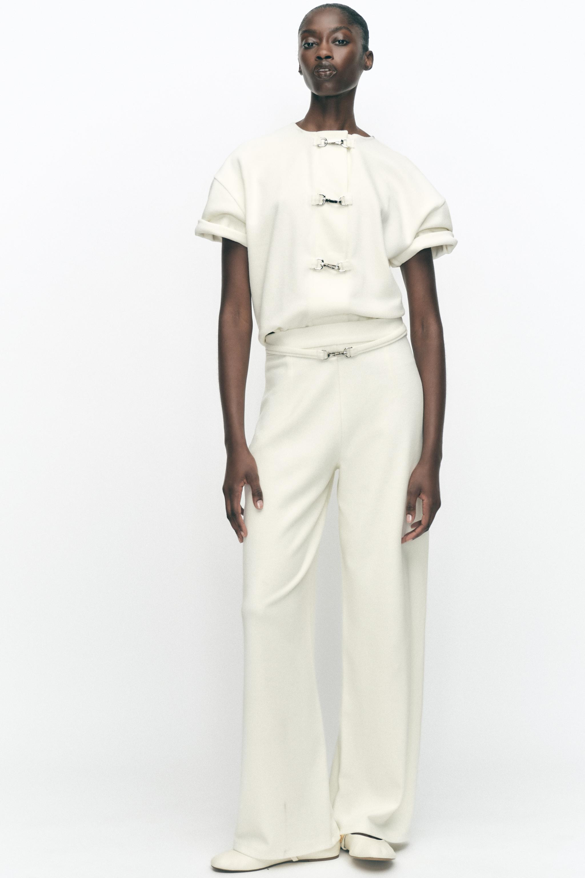 BUCKLE SHORT SLEEVE TOP | Zara US