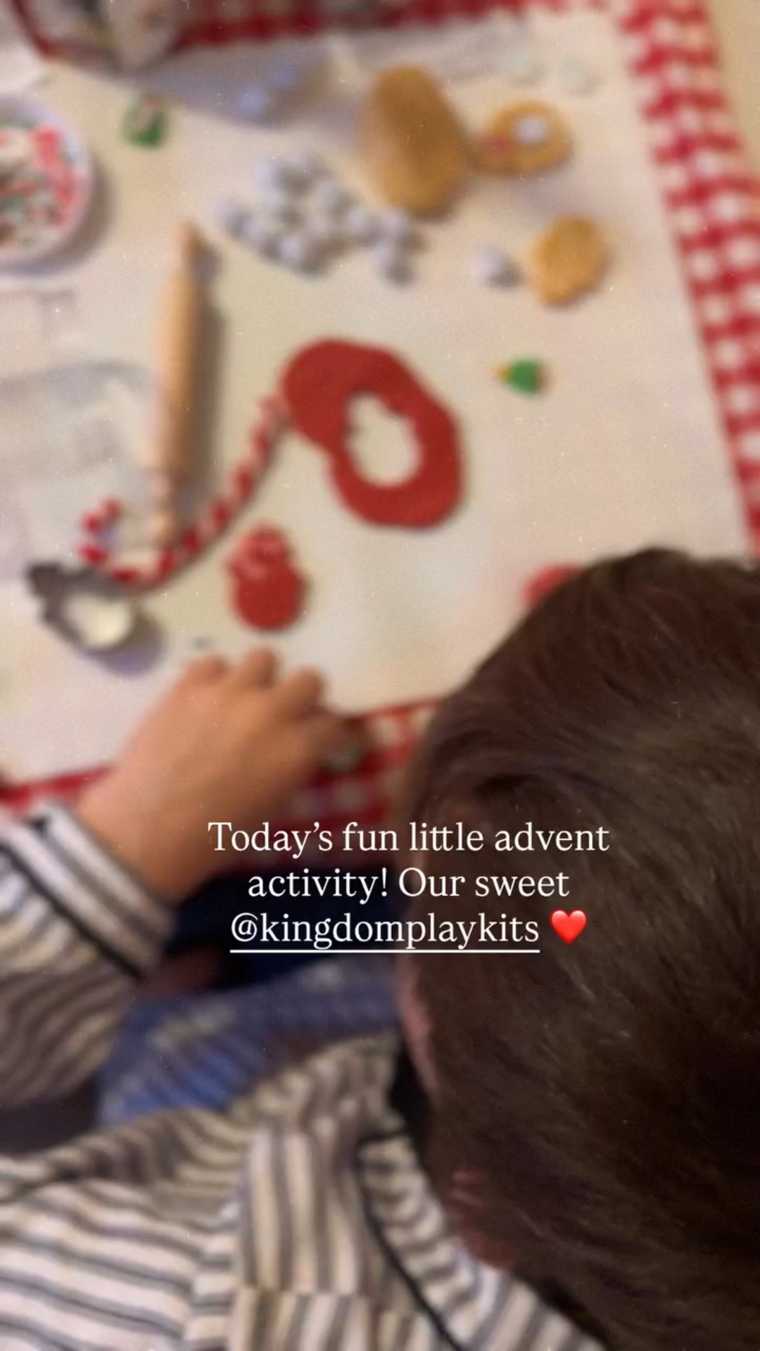 Today’s fun little advent activity! Our sweet @kingdomplaykits ❤️