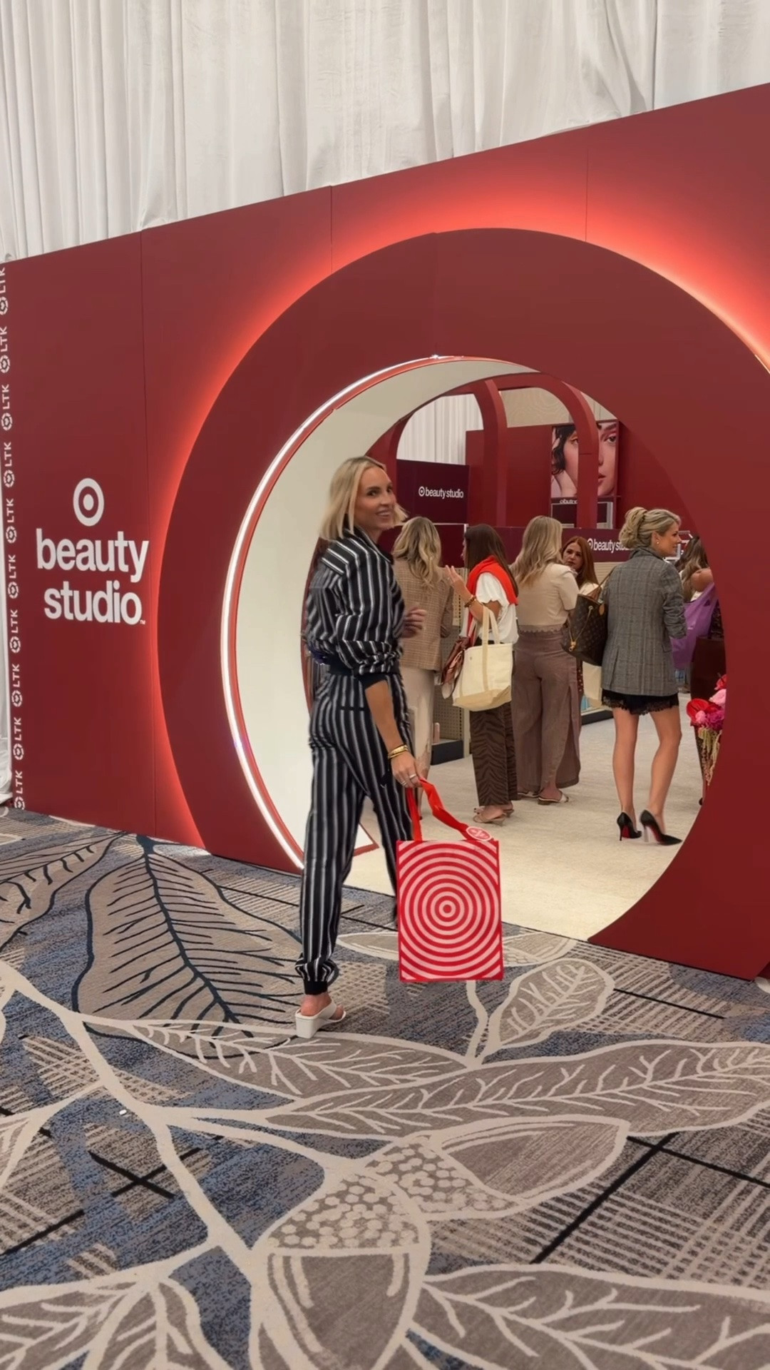 SO flipping excited for Target Beauty Studio. They are adding so many incredible products including some normally hard to find products. I fear I’ll never leave Target now 😅


@Target #TargetPartner

#LTKCon #LTKstorytime #LTKdayinmylife