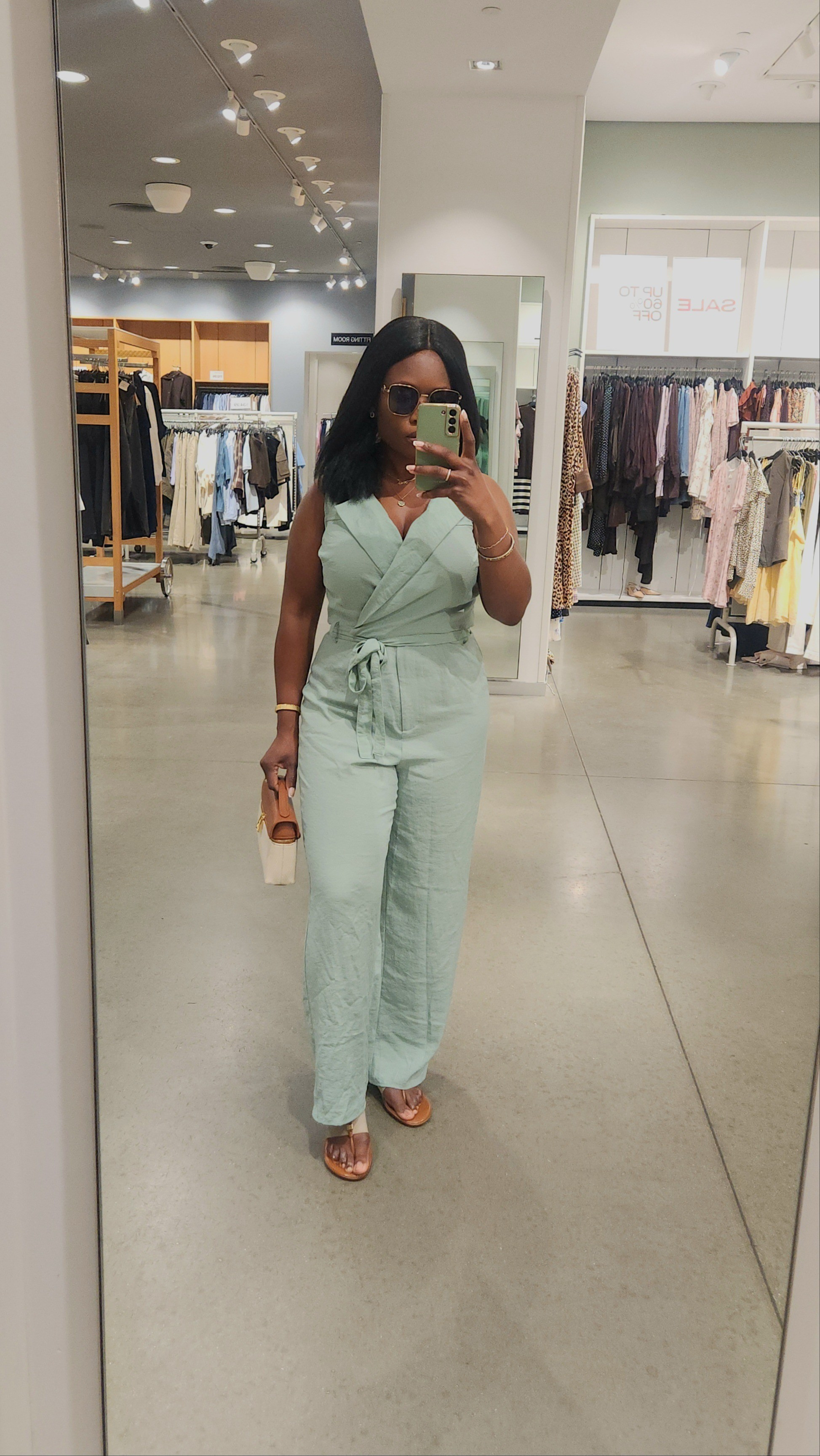 Size S - Francesca's Mi Ami jumpsuit. Linking similar options 

#LTKootd #LTKPetite #LTKSeasonal