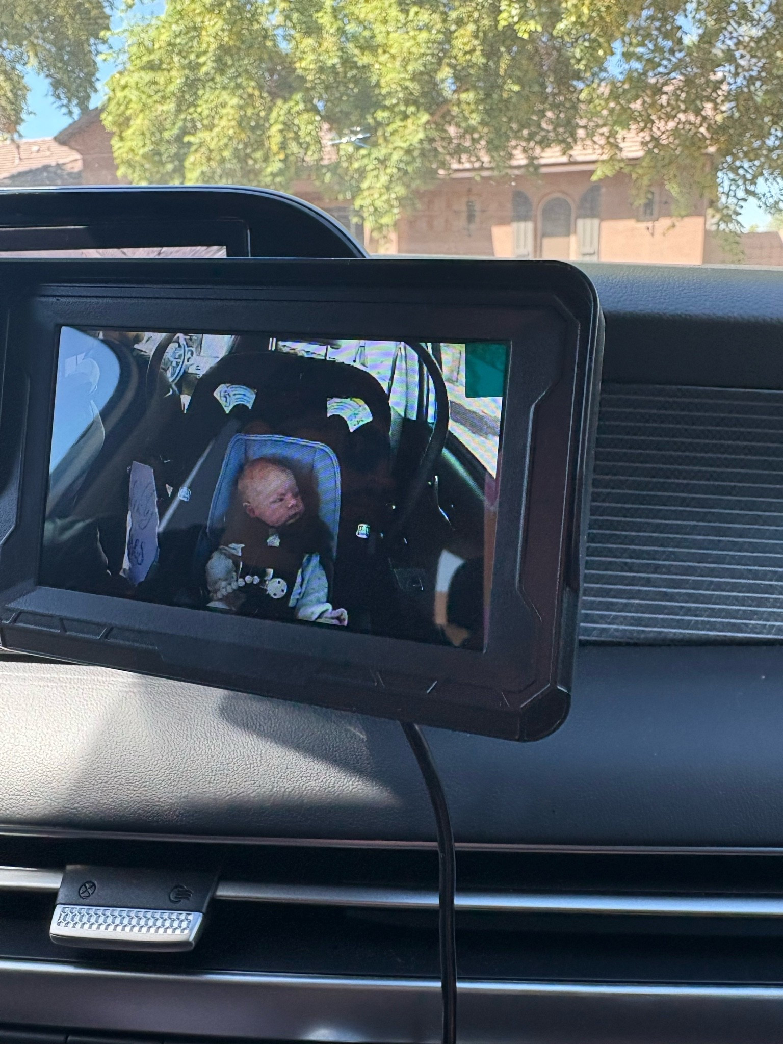 Obsessed with this car baby camera!