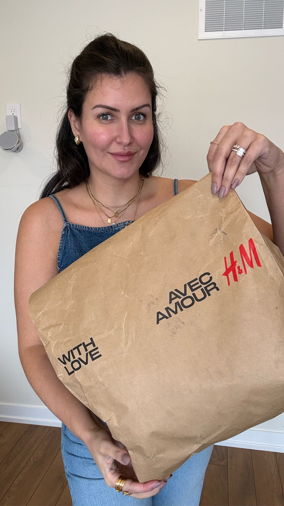 Denim on denim on denim… because what says spring more than a fresh blue moment? 💙

Tried on my latest H&M finds one dress, one jean, one top and I’m officially in my soft spring era.

#SpringStyle #DenimInspo #MidSizeFashion #HMFinds #OutfitInspiration

#LTKstyletip #LTKmidsize #LTKjeans