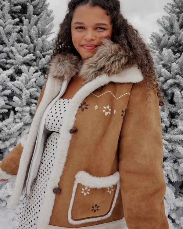 Sale!! Faux Shearling Jacket is so cute and selling fast!





Winter coat, gift idea, gift guide 


#LTKFindsUnder50 #LTKSaleAlert #LTKGiftGuide