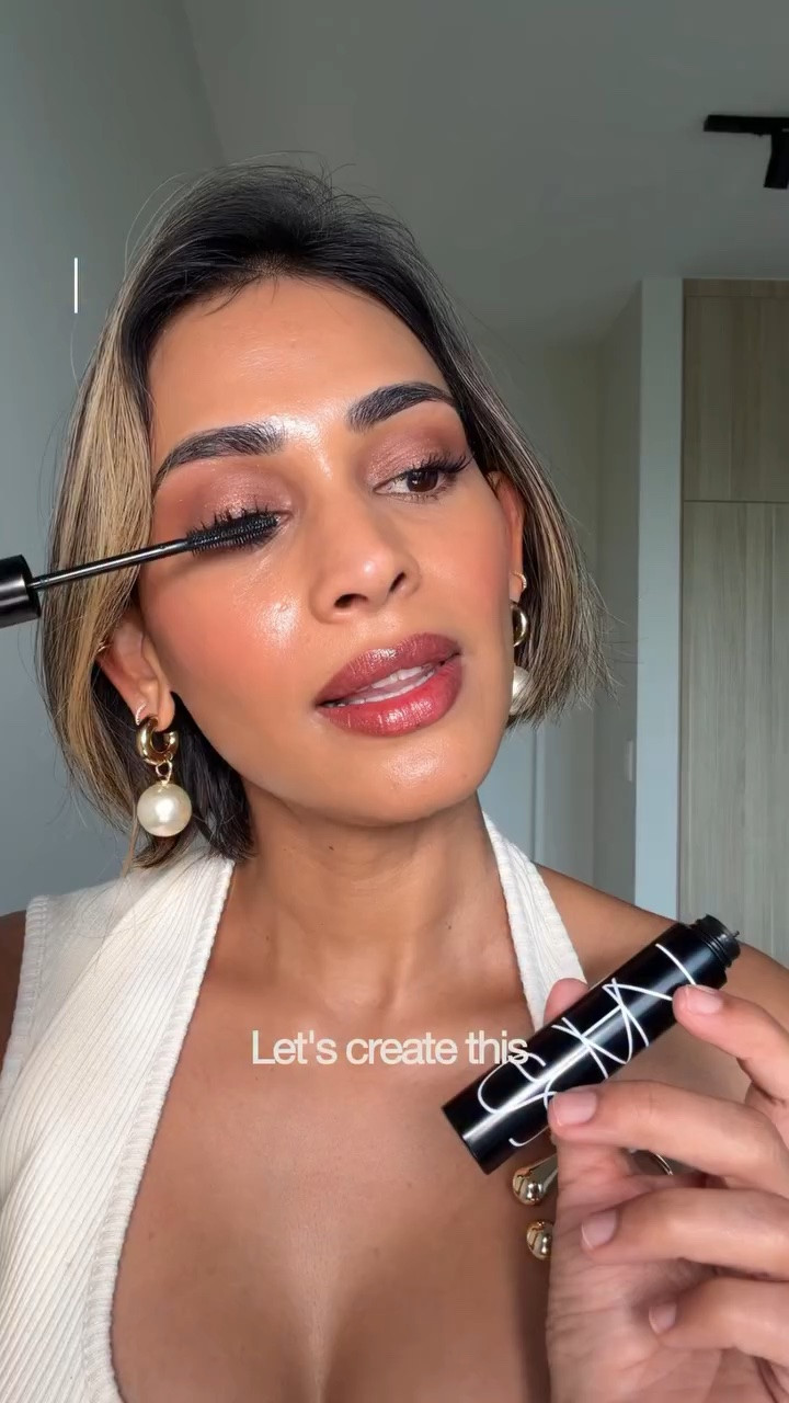 Minimal effort. Maximum eye impact. The new @narsissist eye collection. AD

#eyemakeuplook #easyeyemakeup #narscosmetics #mascara #liquideyeshadow