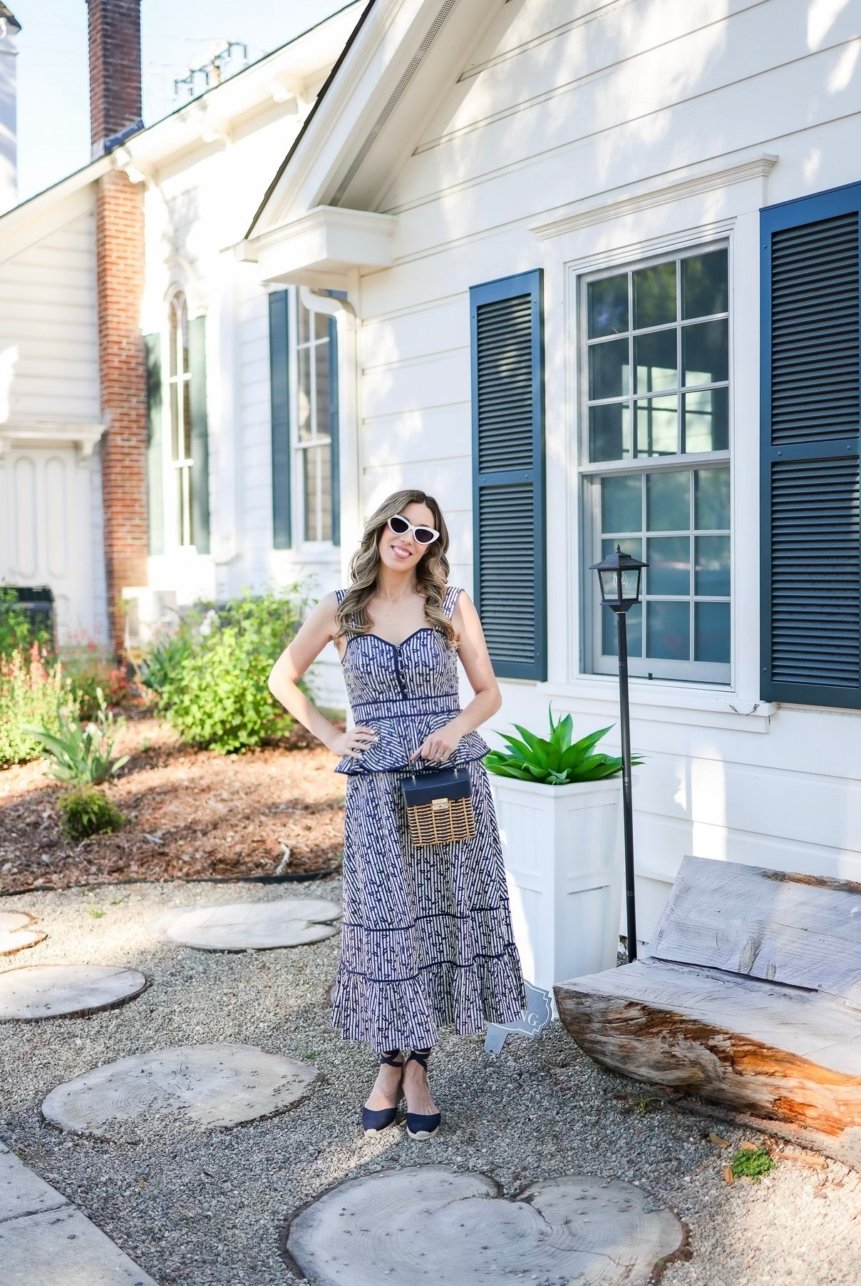 I’ll be reaching for this dress all Spring and Summer. Plus it’s 30% off! #springdresses #easterdress #easteroutfit #mididress

#LTKspringtrends #LTKSaleAlert