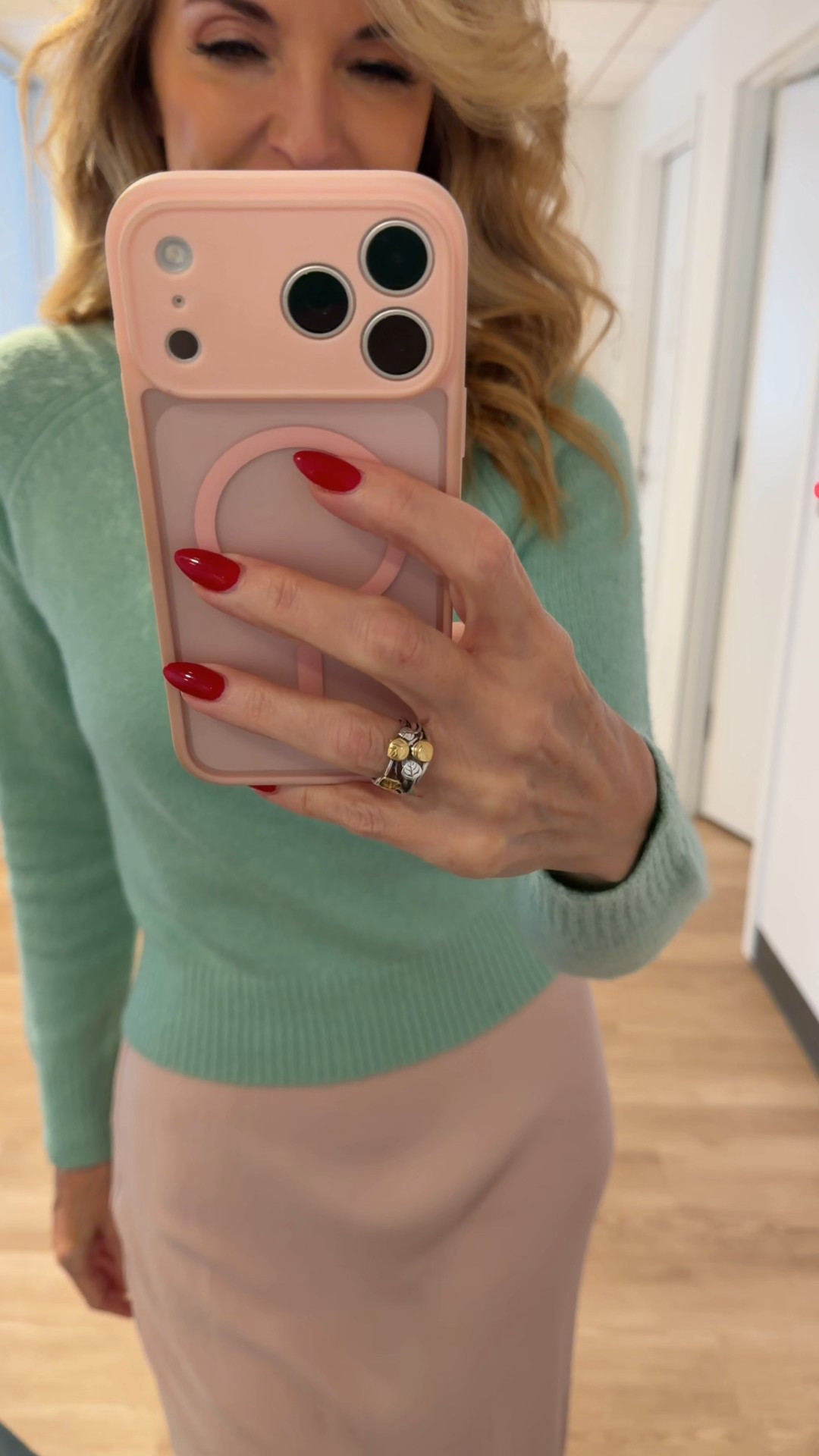 Trying to forget what Punxsutawney Phil predicted by bringing spring colors and fragrances into the QVC studio today!

Wearing S in the ASTR sweater and xs in the Amazon skirt..both linked!