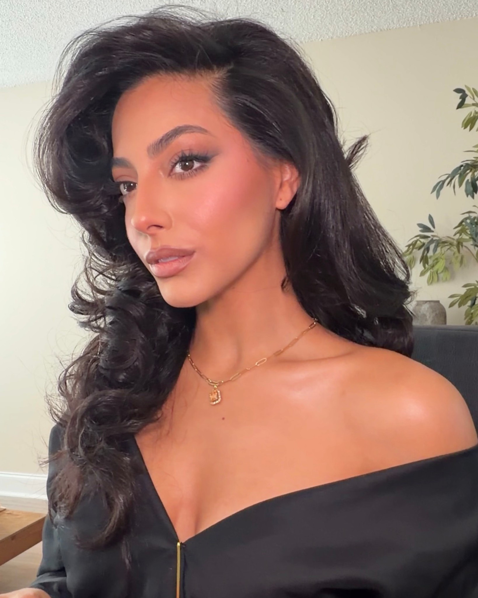 Allow skin to look like skin ❤️

The products that make me look natural, but snatched all at the same time! 

Make up, skin primers, lip combo, eye makeup

#LTKgrwm #LTKSaleAlert #LTKBeauty