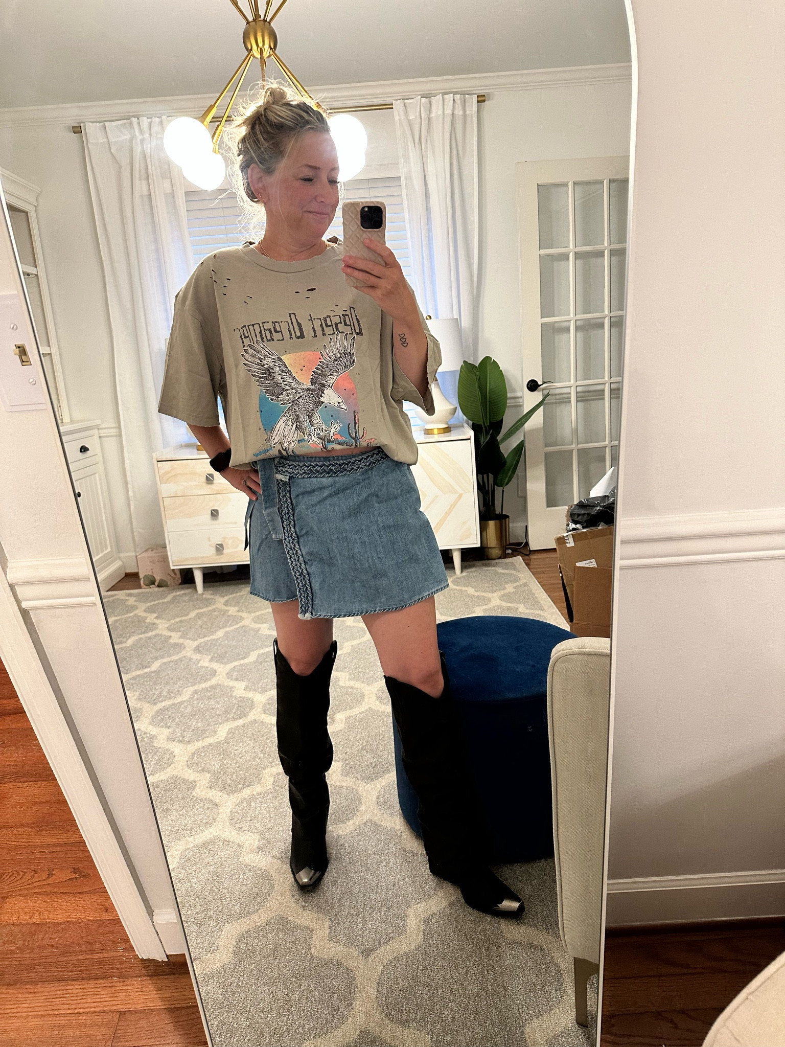 My outfit is on sale for Labor Day!
Cowboy boots included!!!
Skort is sold out but tee and boots are fully stocked!
Country music concert
Western wear
Live music
Petite friendly 

#LTKFallSale #LTKStyleTip #LTKShoeCrush