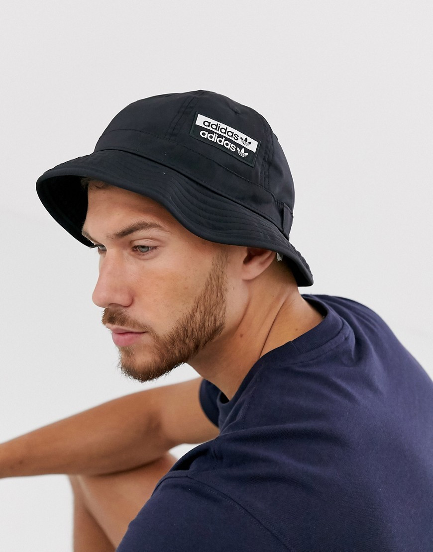 adidas Originals vocal logo bucket hat in black | ASOS (Global)