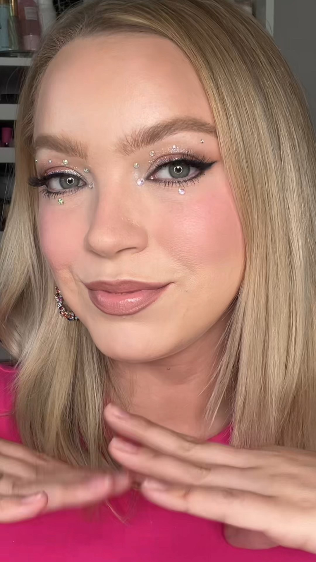 Breakaway music festival makeup! 





#LTKStyleTip #LTKBeauty #LTKSeasonal