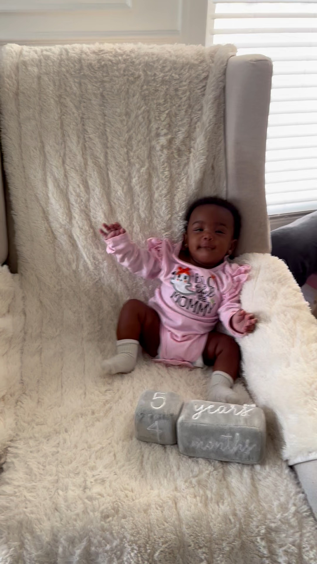 Baby girl is already 4 months! How time flies. 

#LTKKids #LTKBaby #LTKBump