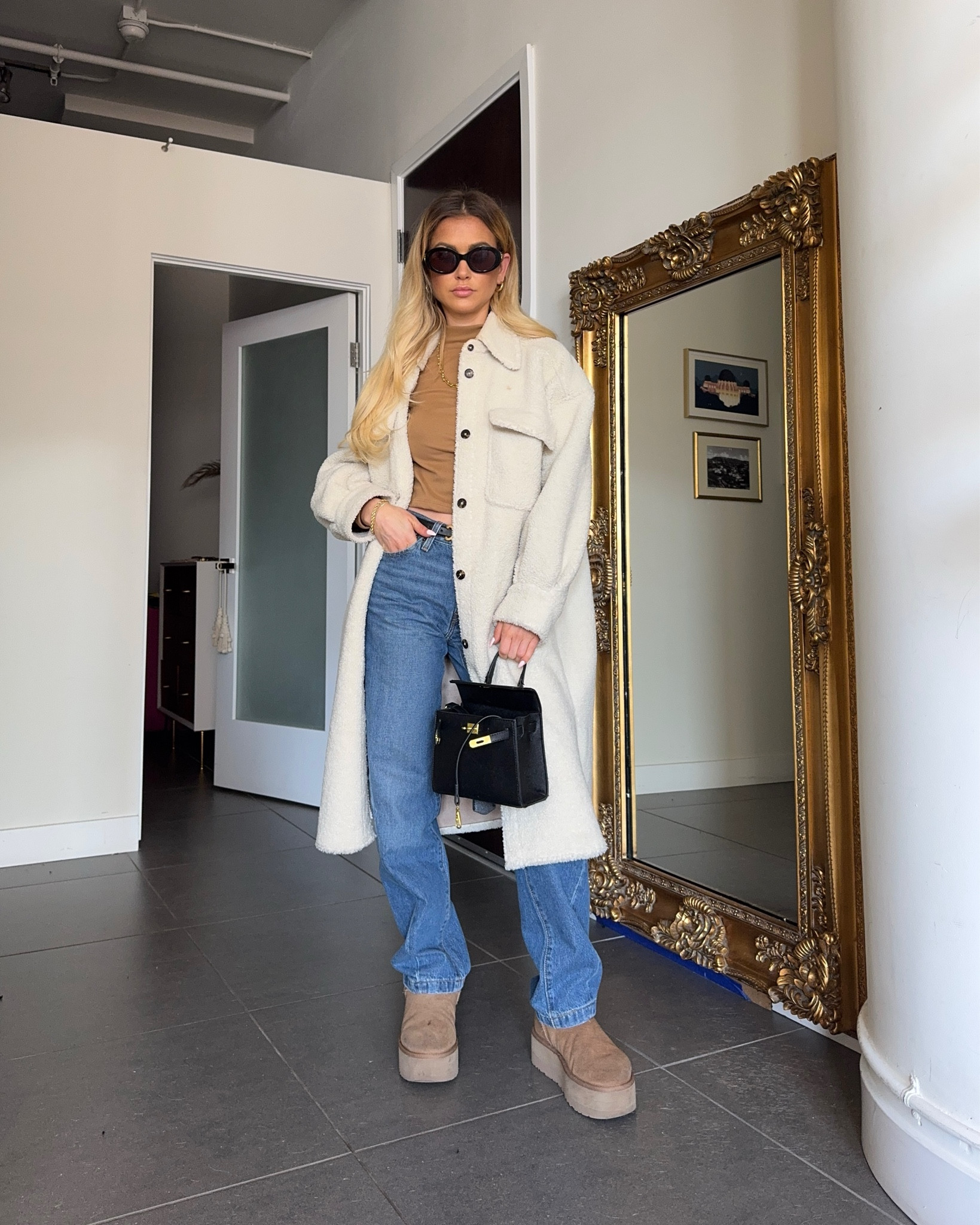 Keeping cozy while in LA ☀️

#LTKFindsUnder50 #LTKStyleTip #LTKFindsUnder100