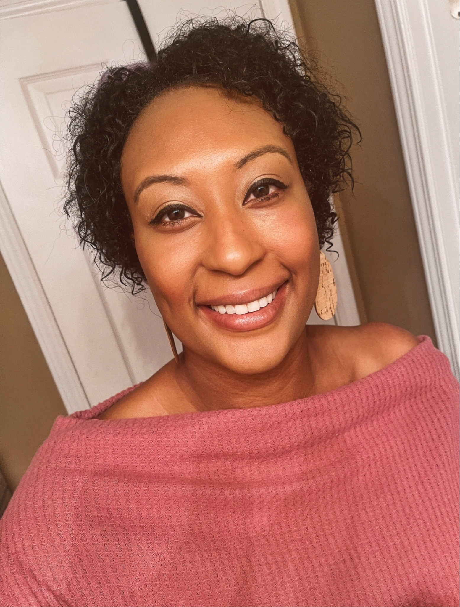 Makeup | natural makeup | highlighter | affordable makeup 

#LTKover40 #LTKfindsunder50 #LTKbeauty