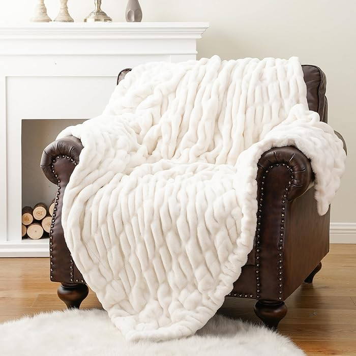BATTILO HOME Premium Ruched Ivory Faux Fur Throw Blanket, Soft Warm Double Side Rabbit Fur Blanke... | Amazon (CA)