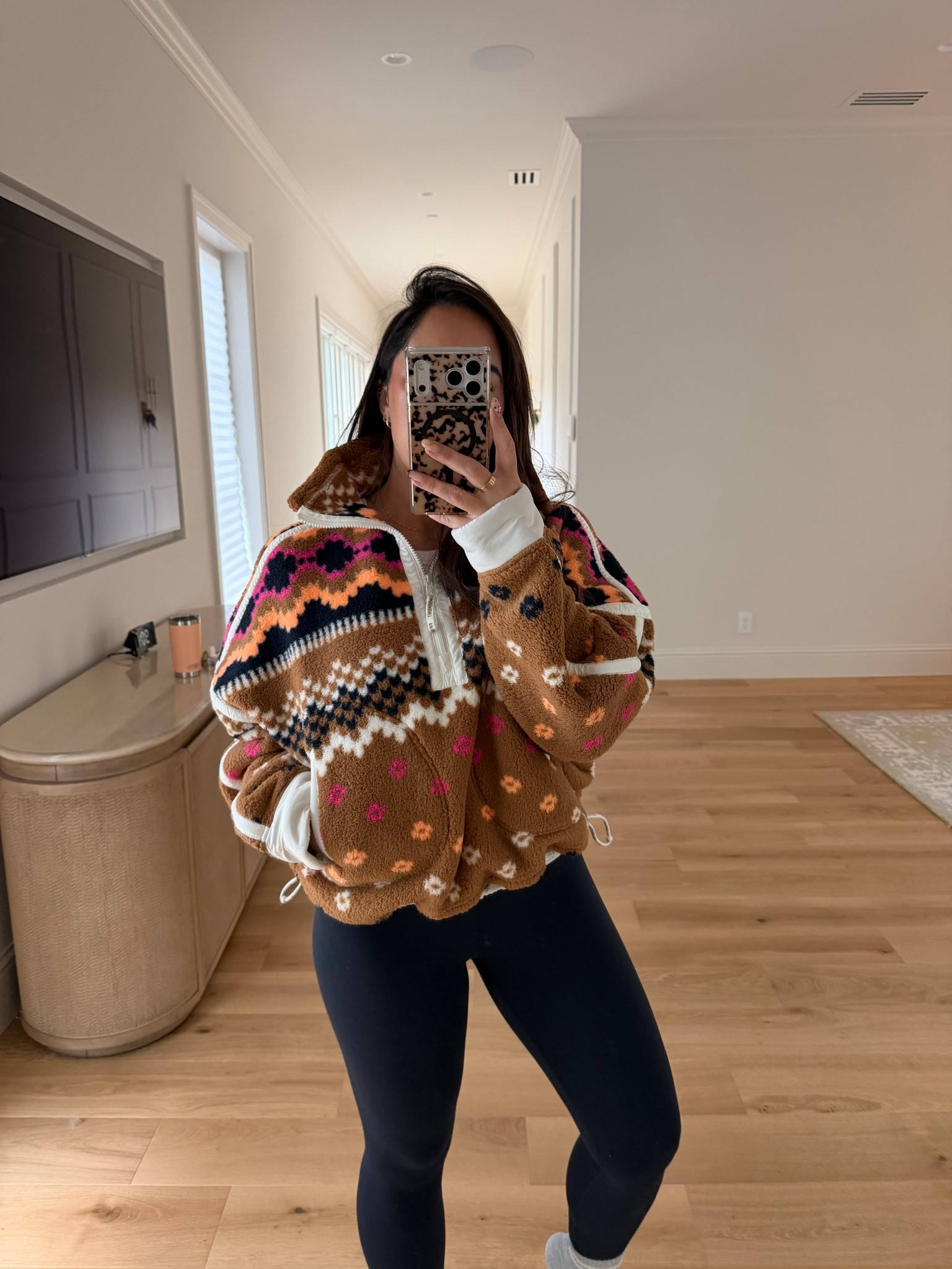 Merry Christmas to me 🤭 so cozy, love the colors 

#LTKmomlife #LTKFindsUnder100 #LTKGiftGuide