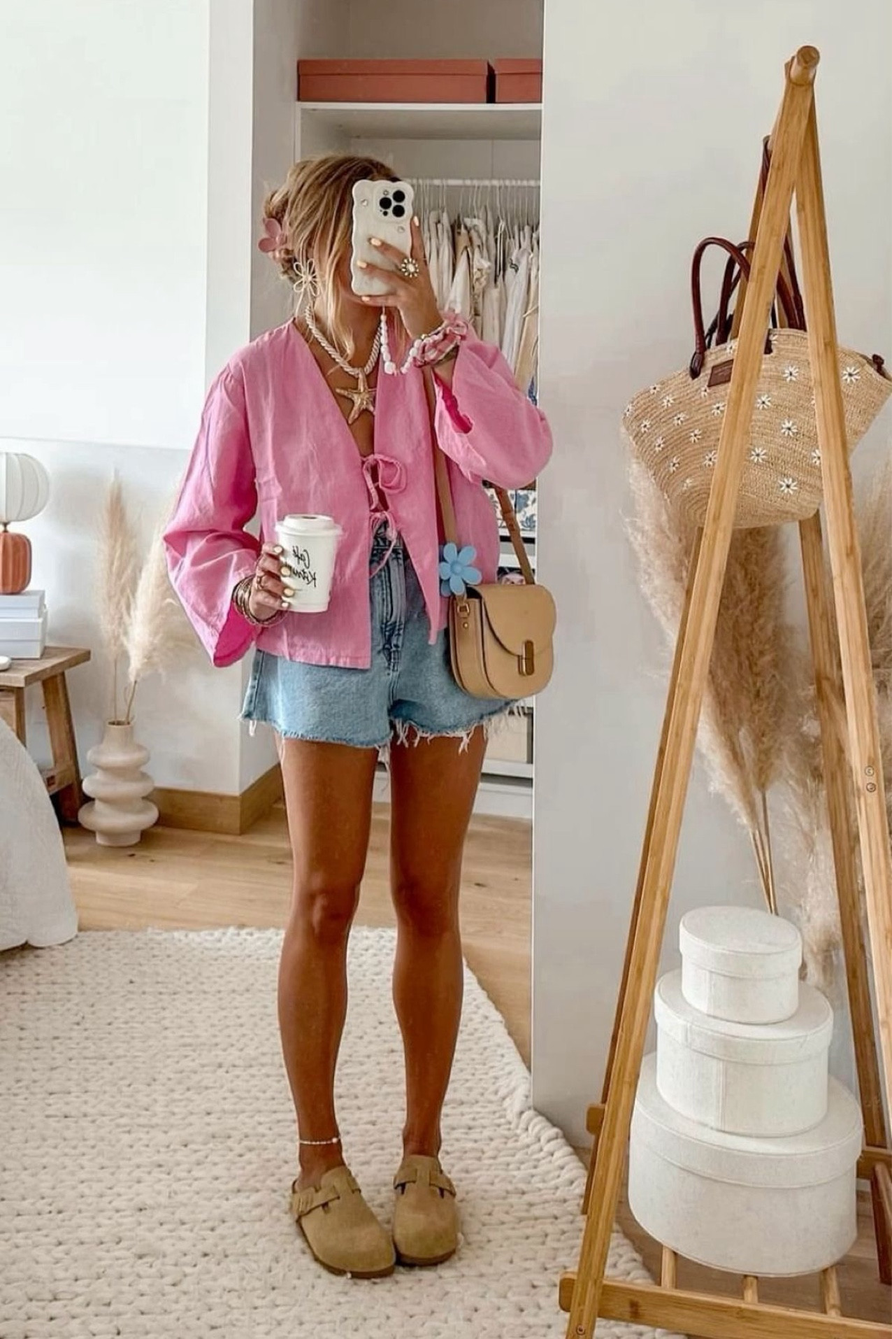 Perfect Summer Vibes🎀



Cute Summer Outfit Idea, Summer Tops, Loose Denim Shorts, Cute Summer Purse, Beach Outfit, Affordable Fashion

#LTKSummerEdit #LTKFindsUnder50 #LTKStyleTip