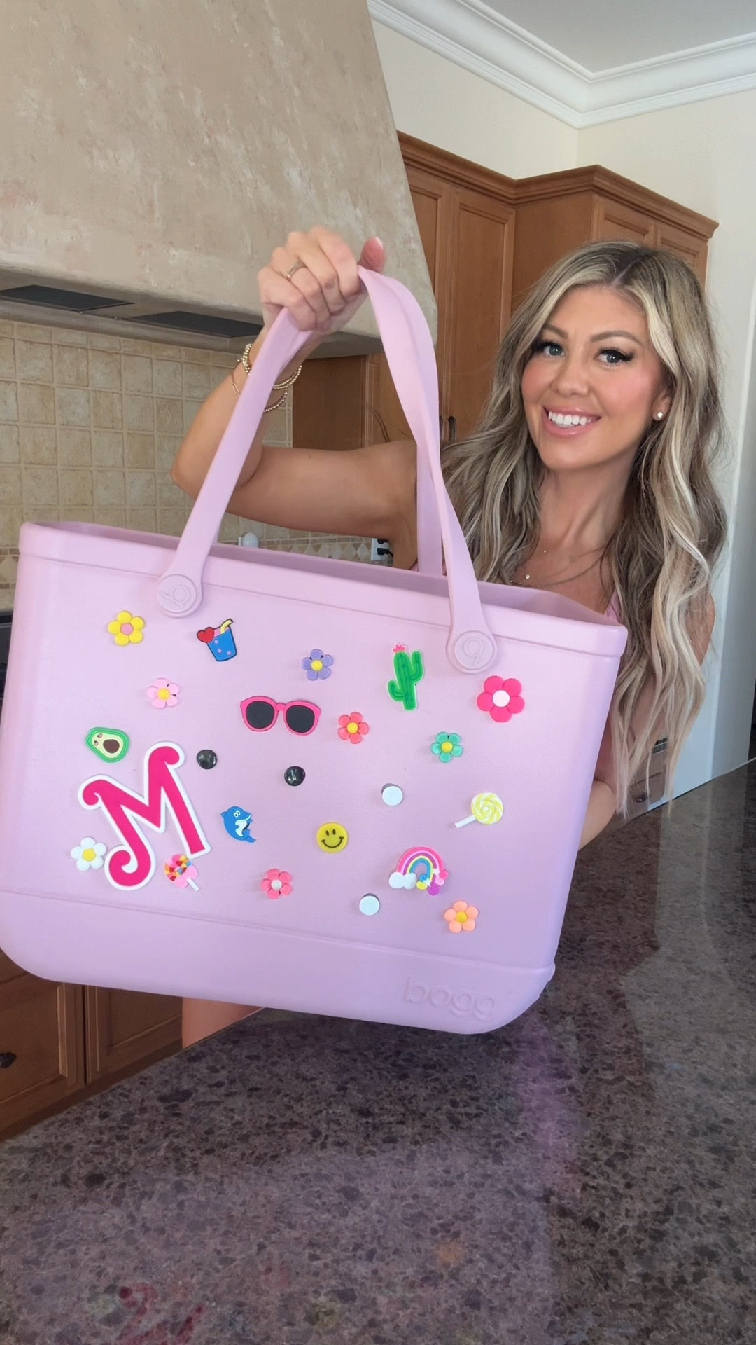 Decorate my Bogg Bag with Me💕 


#LTKKids #LTKWatchNow #LTKFamily